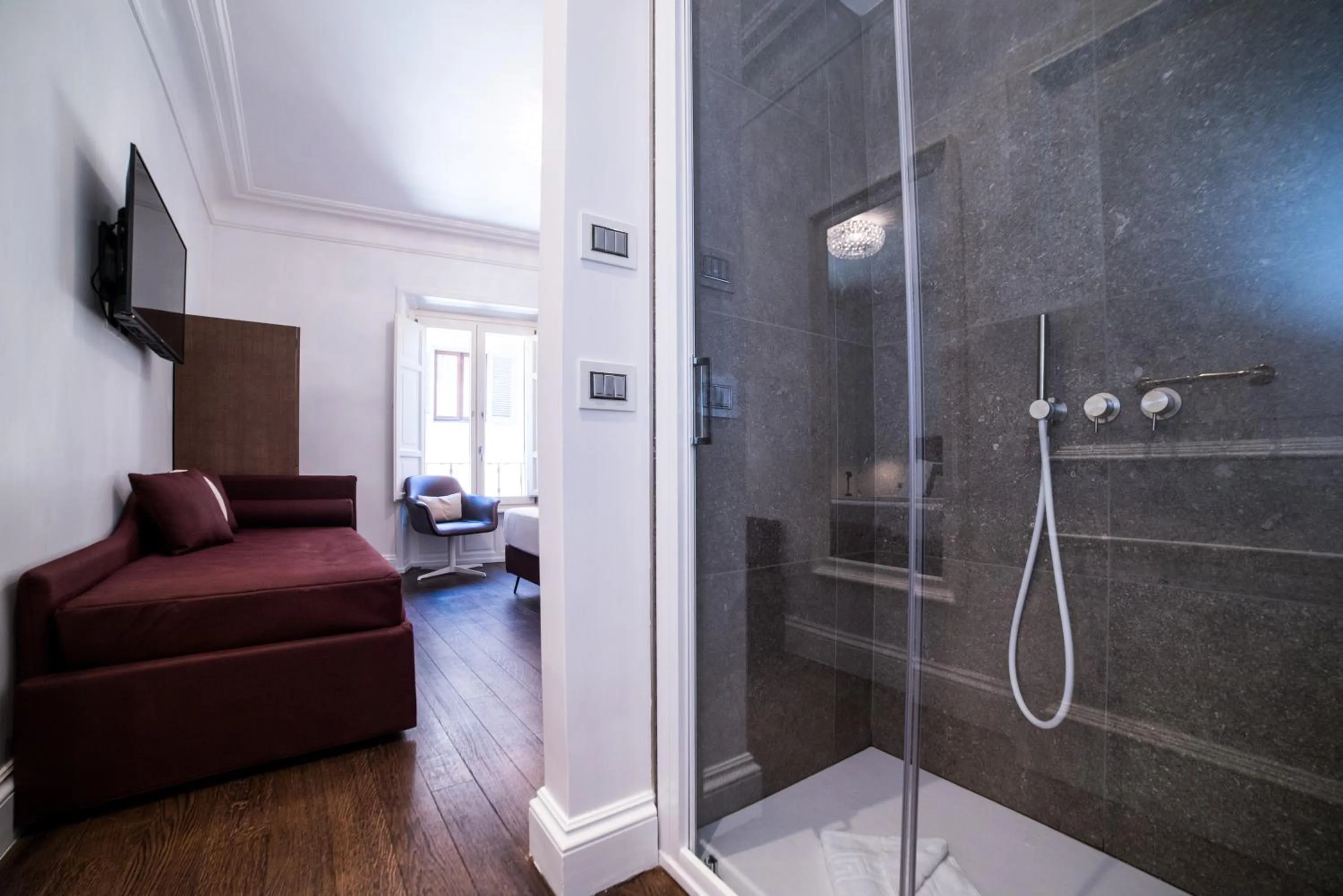 Shower in Youroom Carrozze