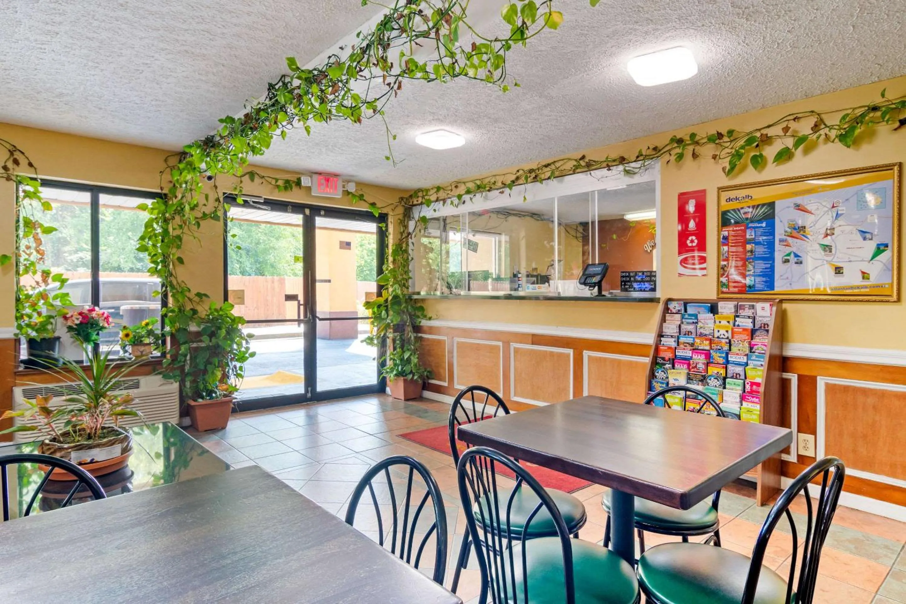 Lobby or reception in Econo Lodge