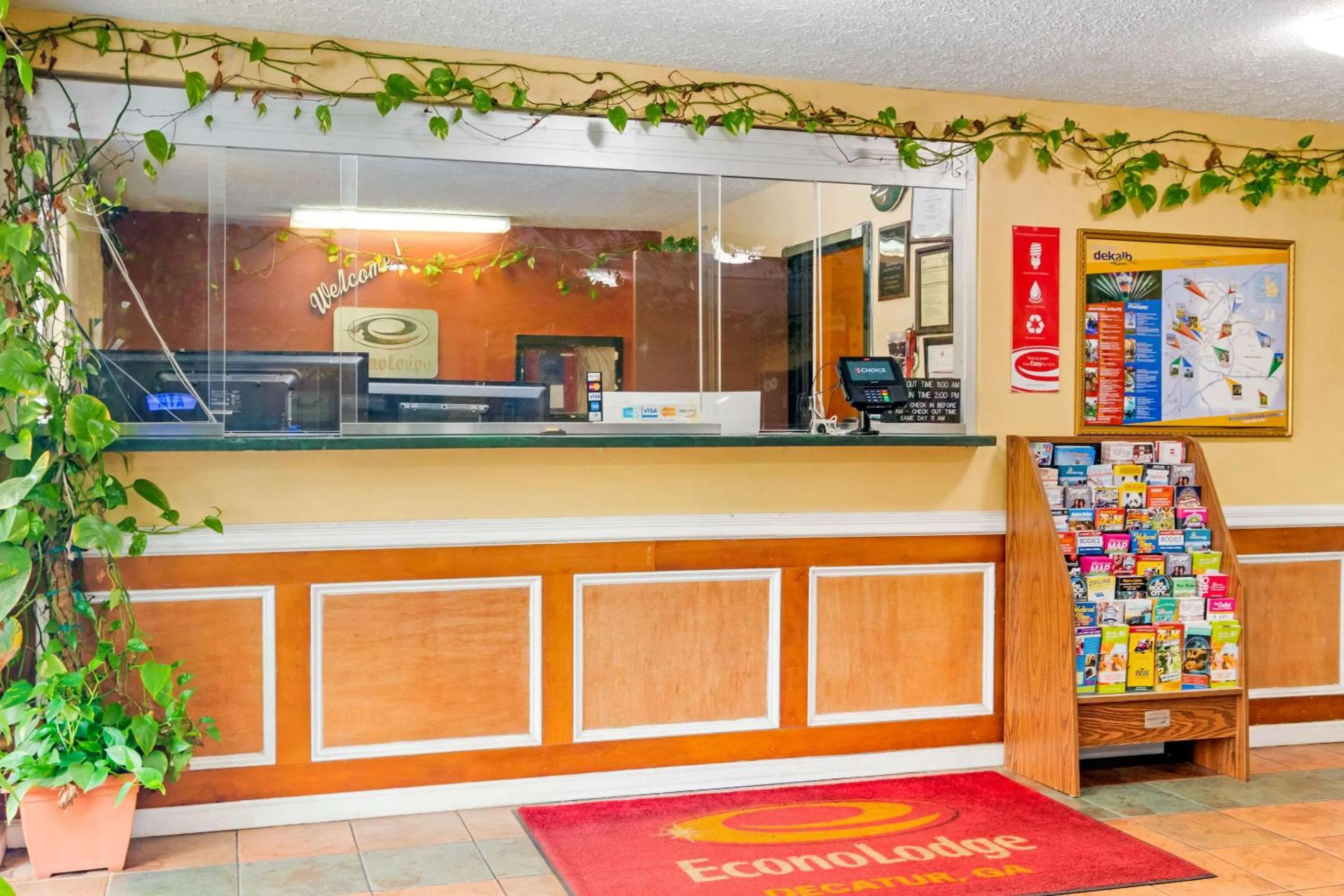 Lobby or reception in Econo Lodge