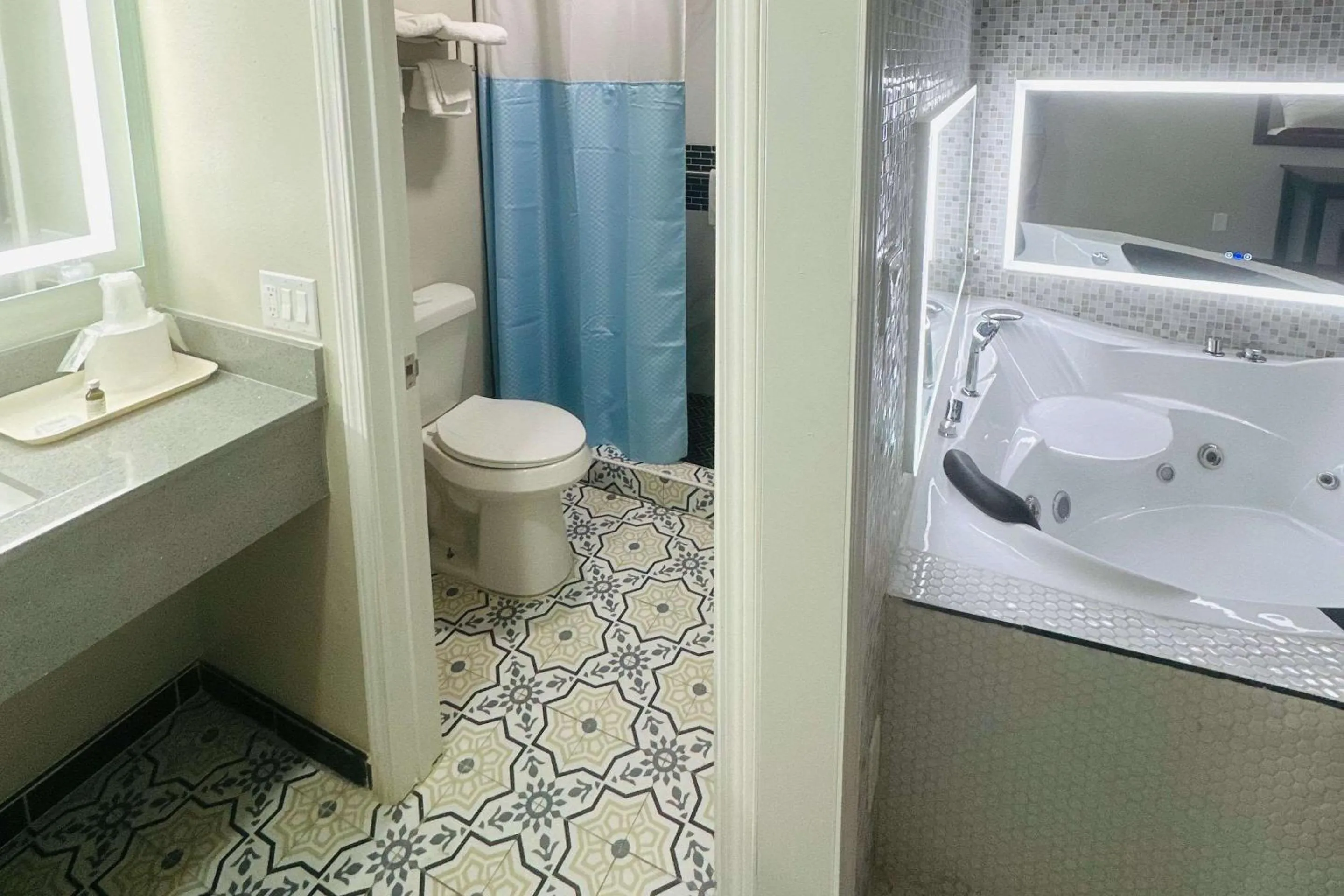 Bedroom in Econo Lodge Union City - Atlanta South