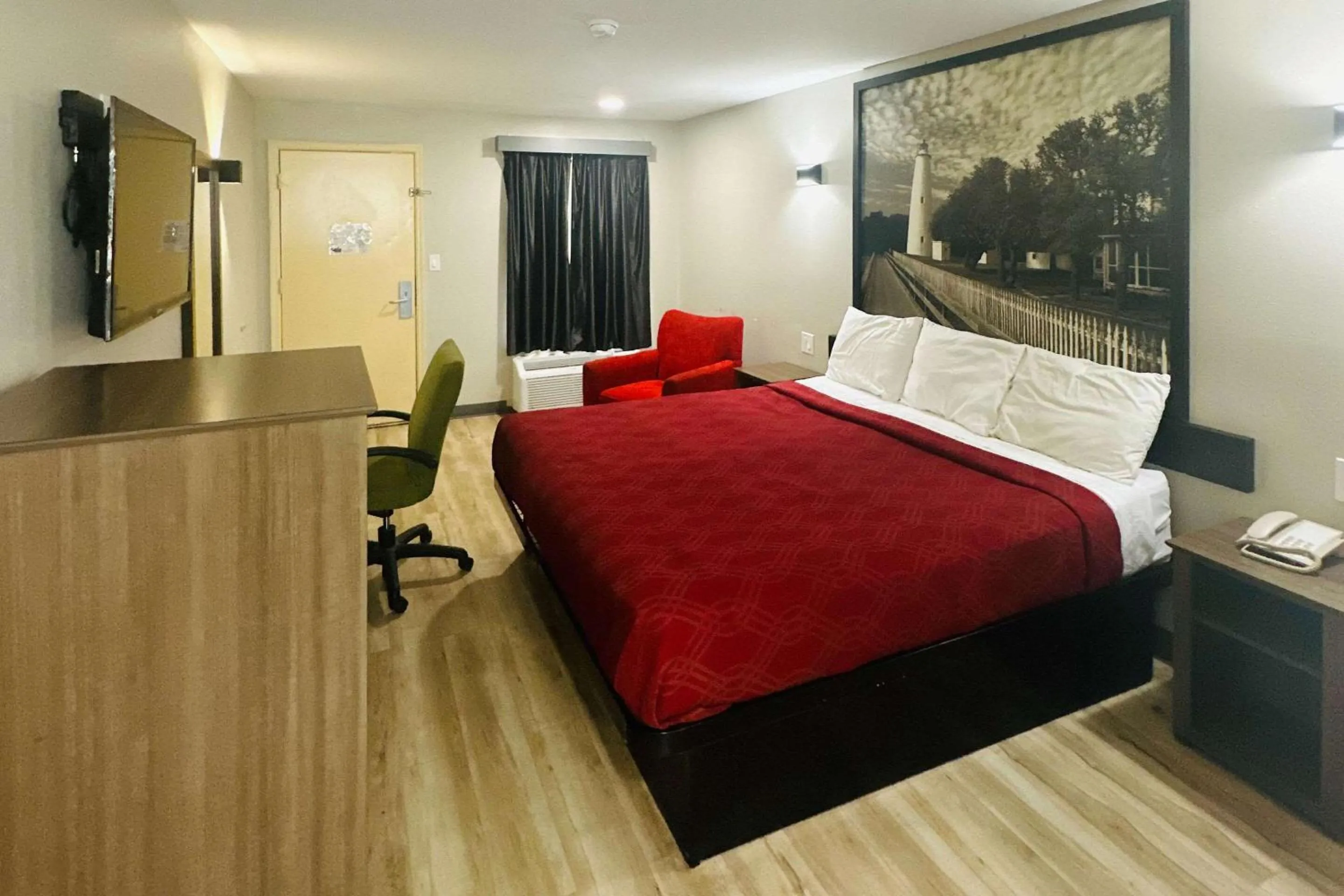 Bedroom in Econo Lodge Union City - Atlanta South