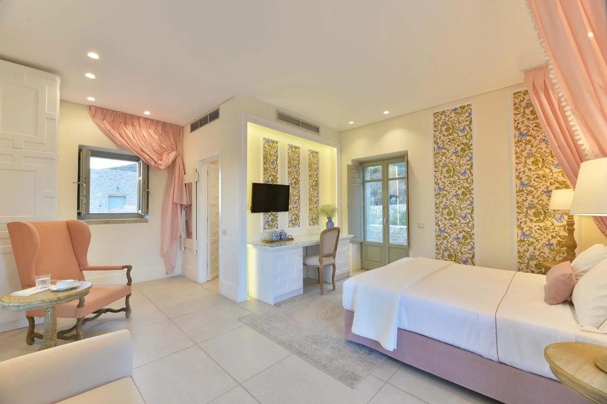 Bed in Akrolithi Boutique Hotel & Suites