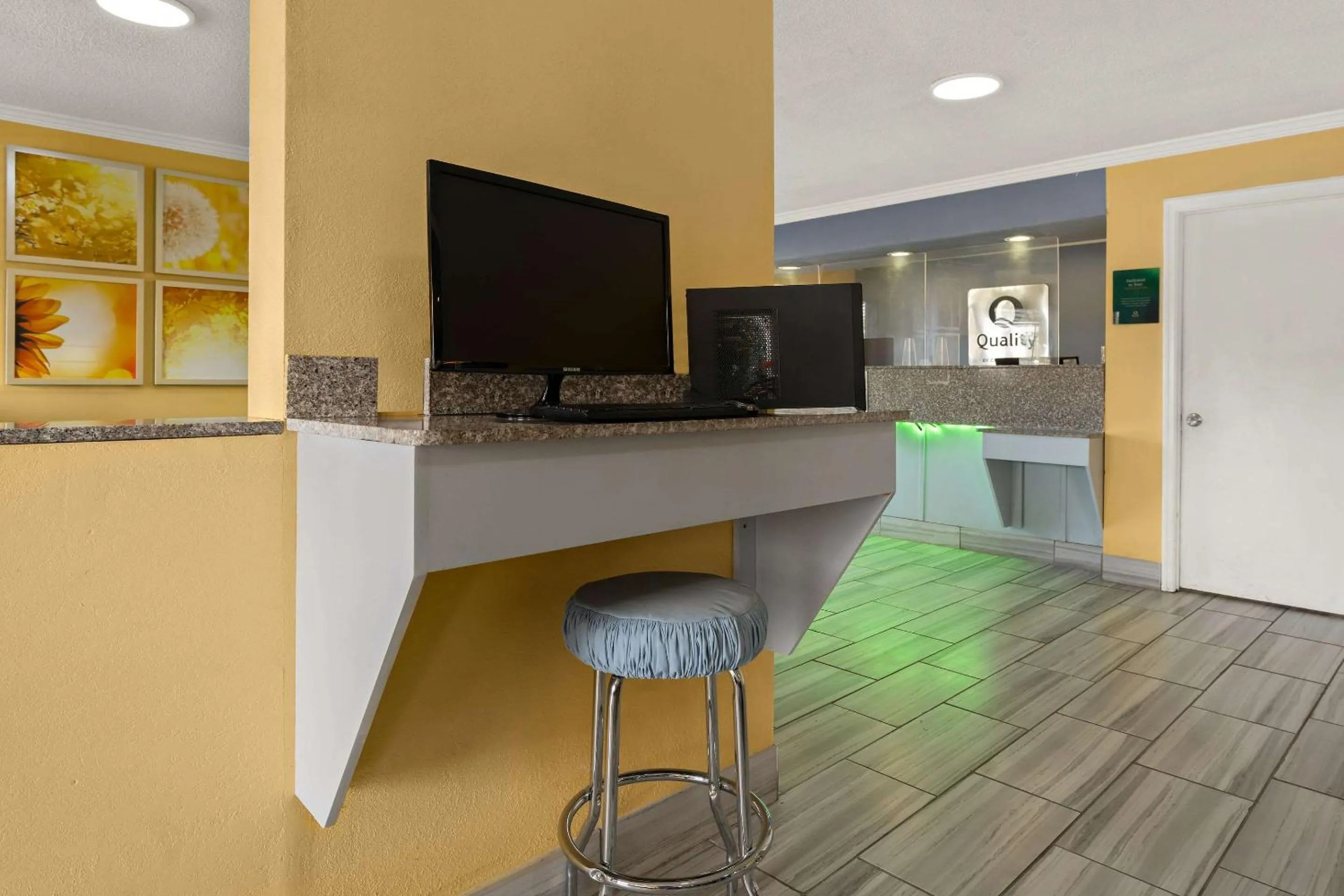 Business facilities in Quality Inn & Suites Dublin