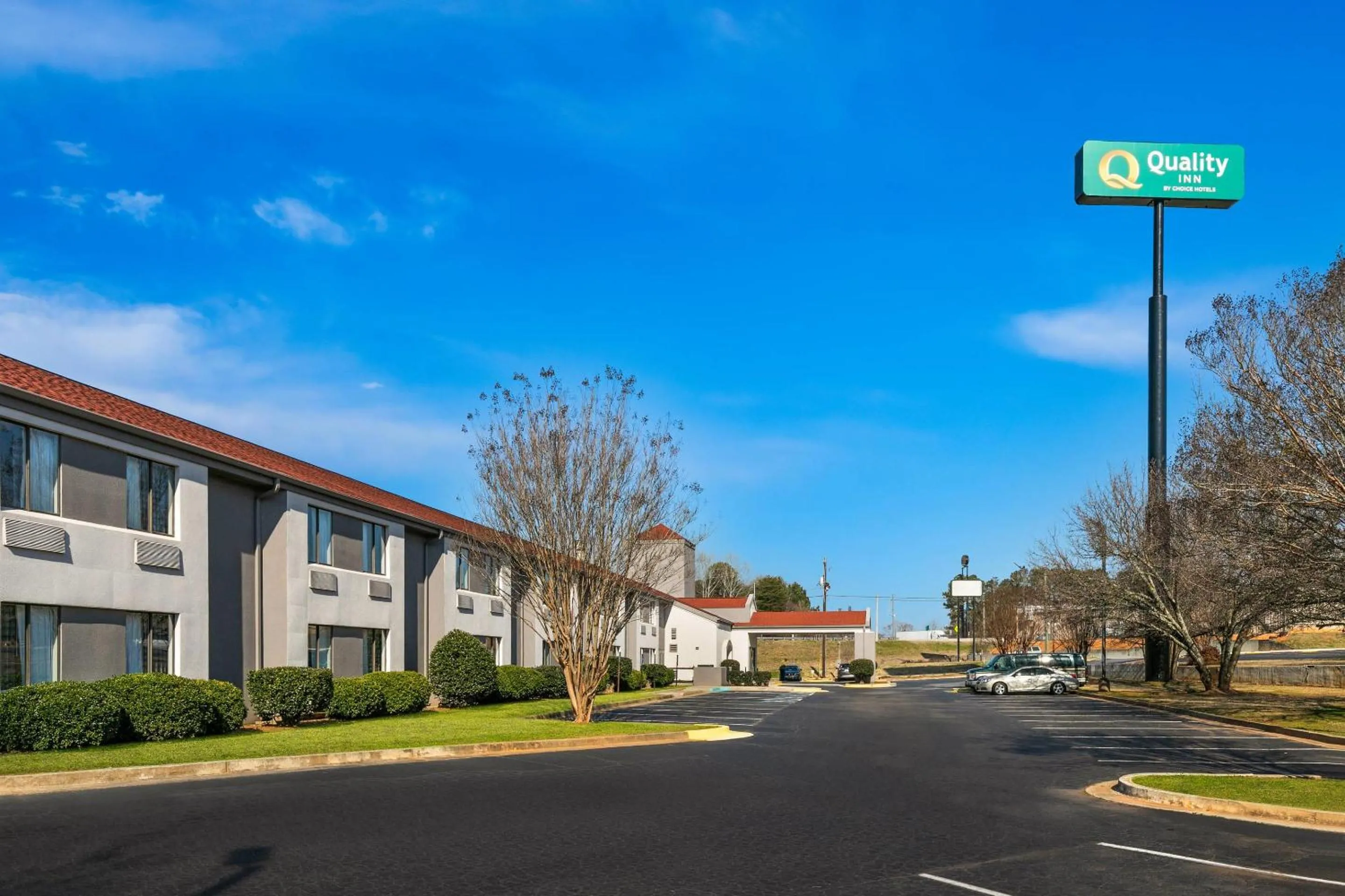 Property building in Quality Inn