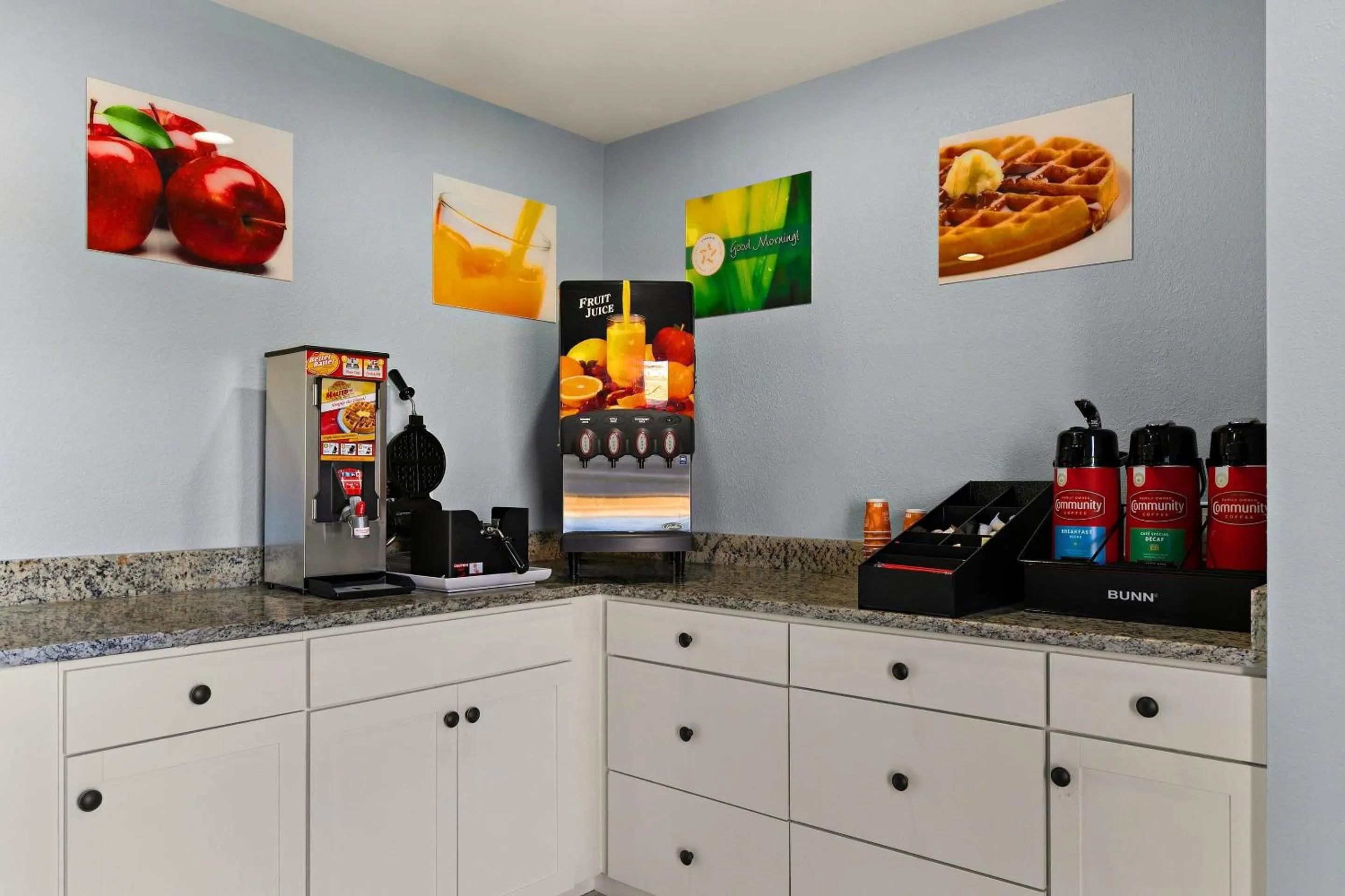 Breakfast in Quality Inn