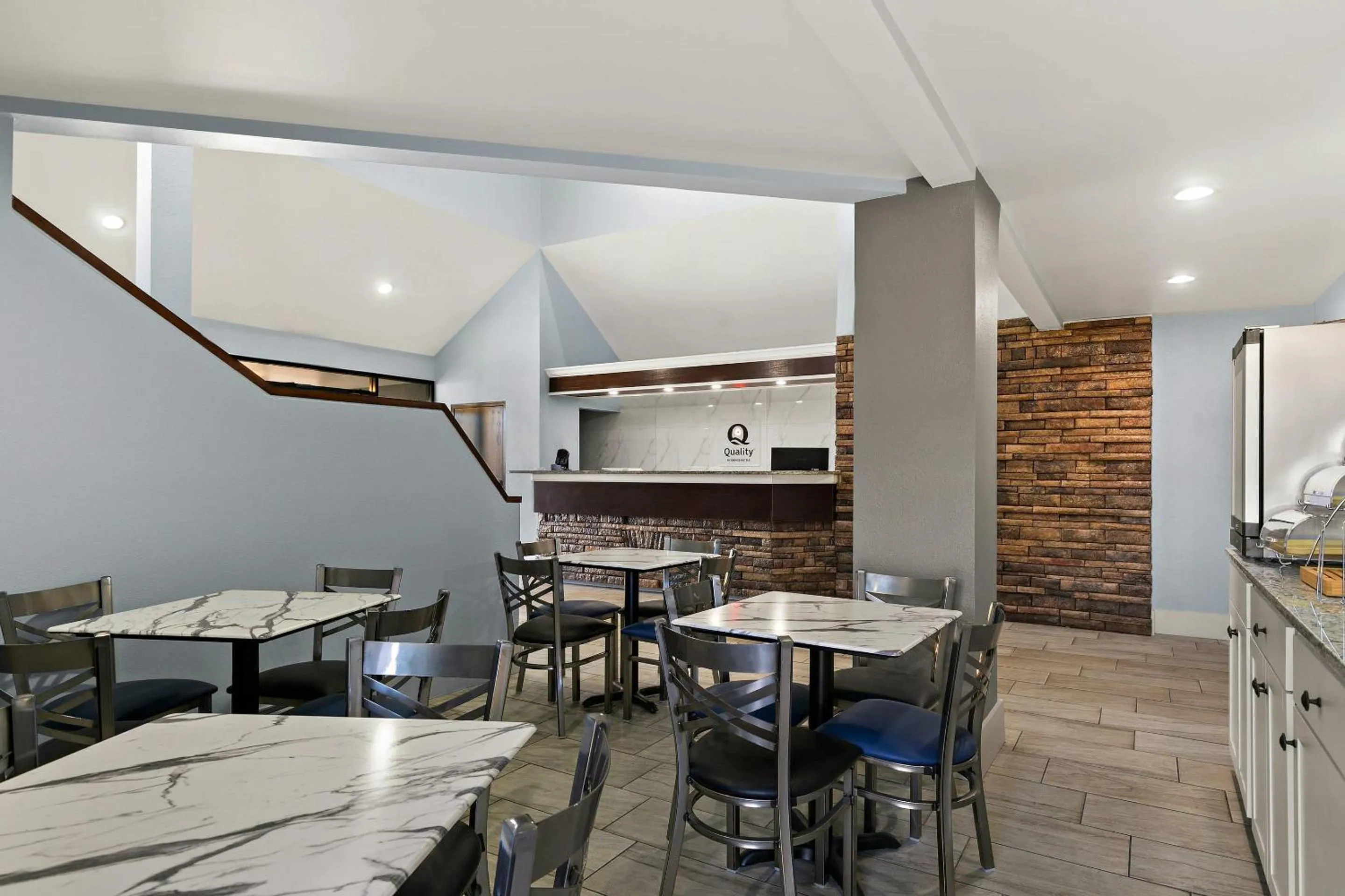 Breakfast in Quality Inn