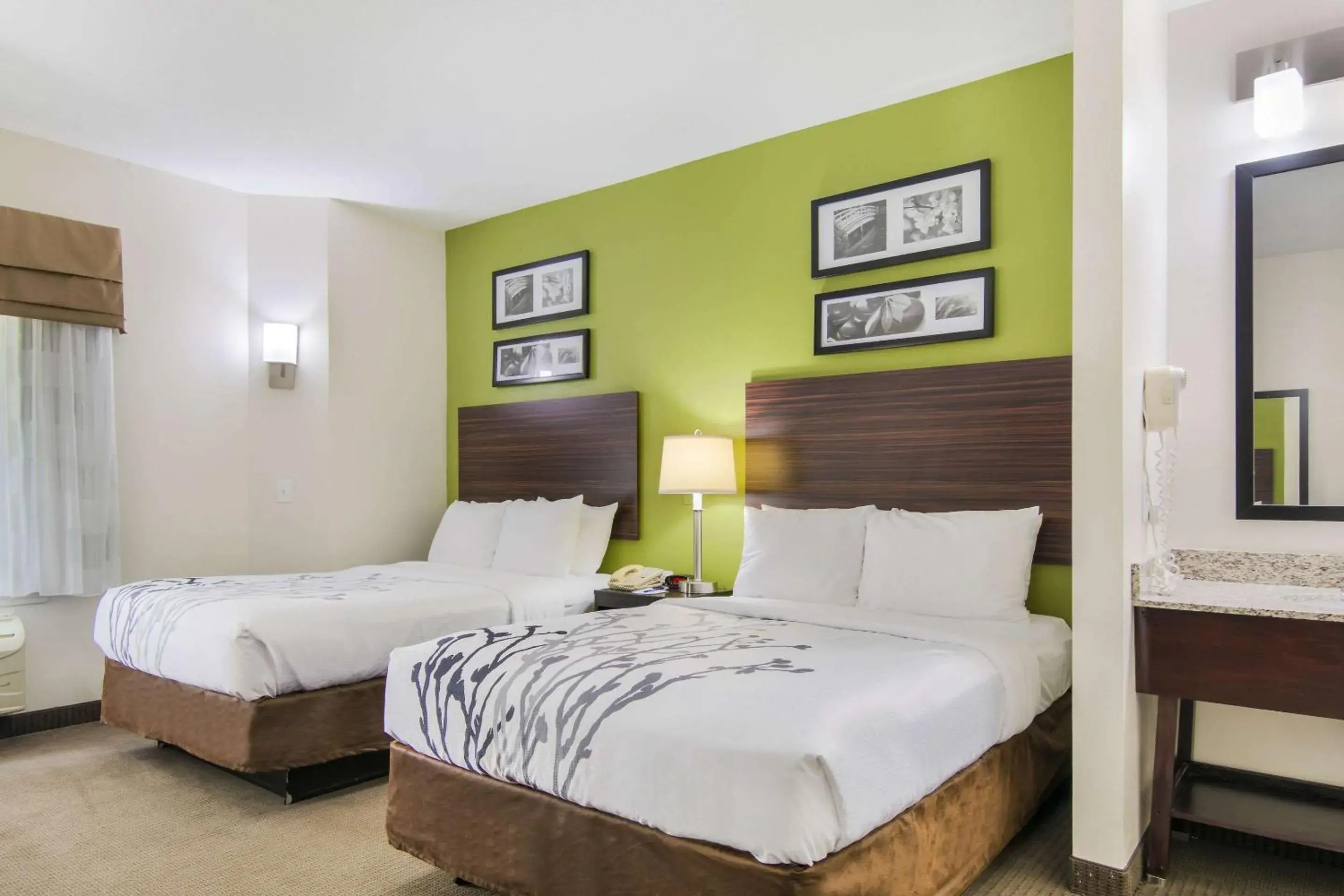 Double Room with Two Double Beds - Non-Smoking in Sleep Inn Peachtree City - Atlanta Double Room with Two Double Beds - Non-Smoking in Sleep Inn Peachtree City - Atlanta