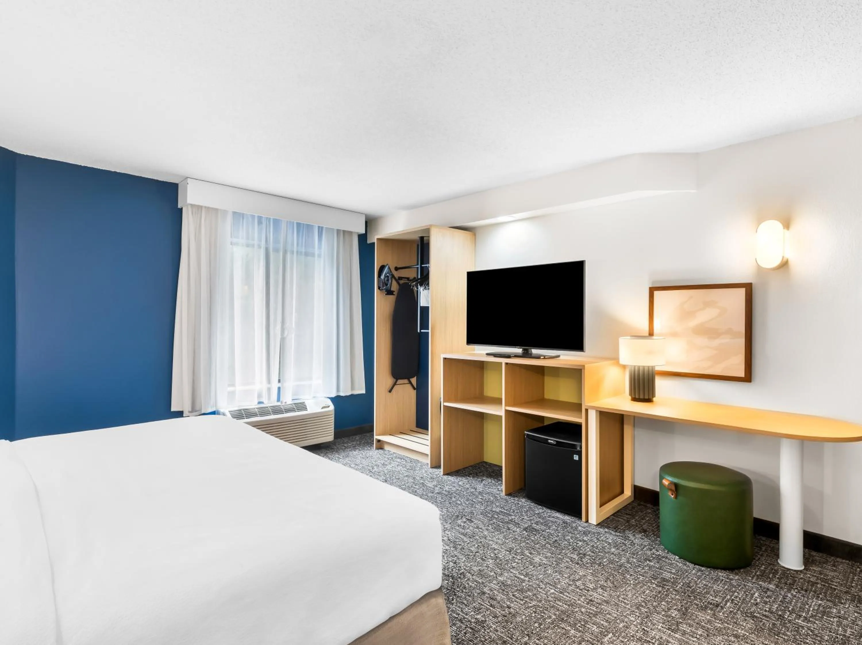 Bedroom, Bed in Sleep Inn and Conference Center