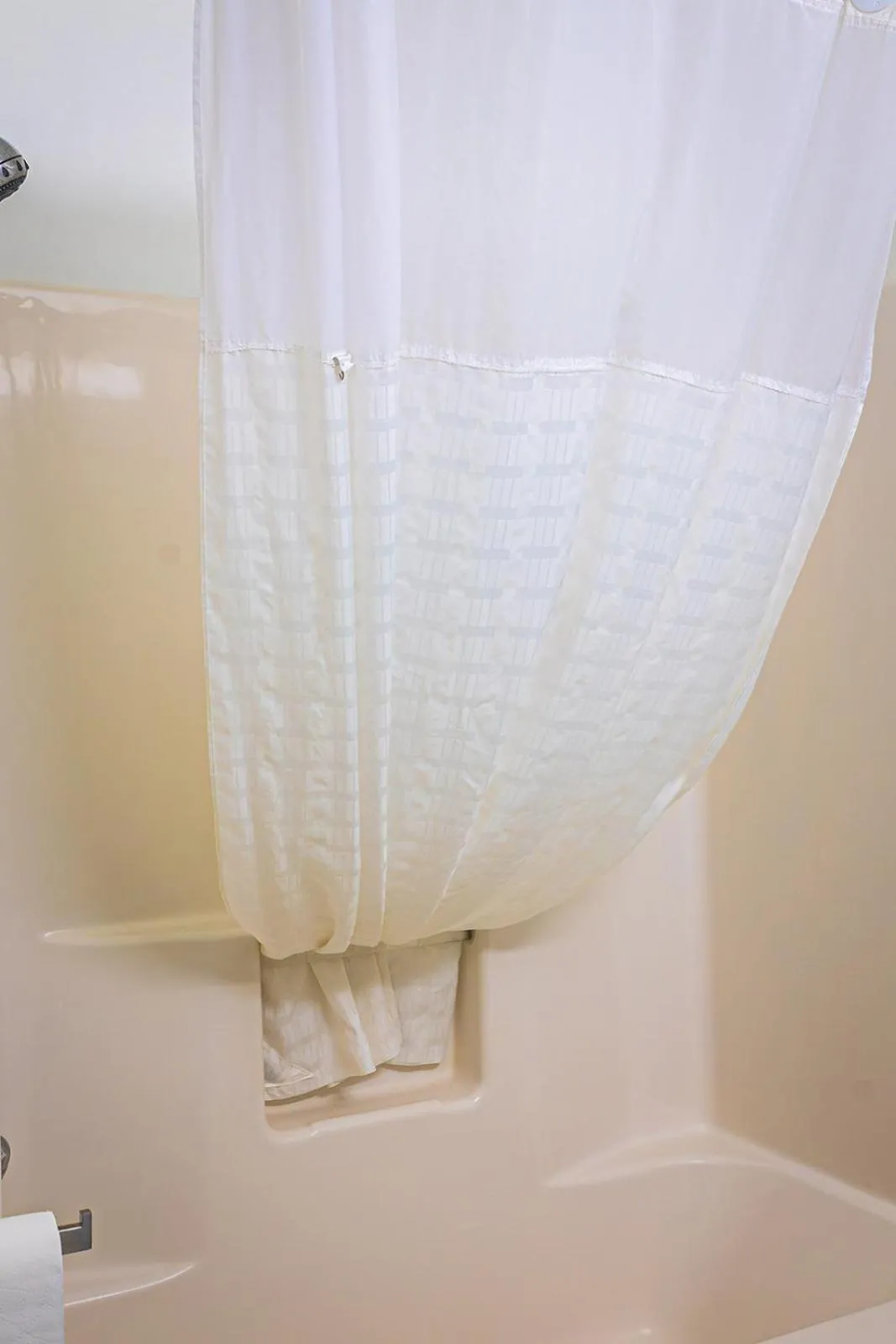 Bathroom in Baymont by Wyndham Port Wentworth