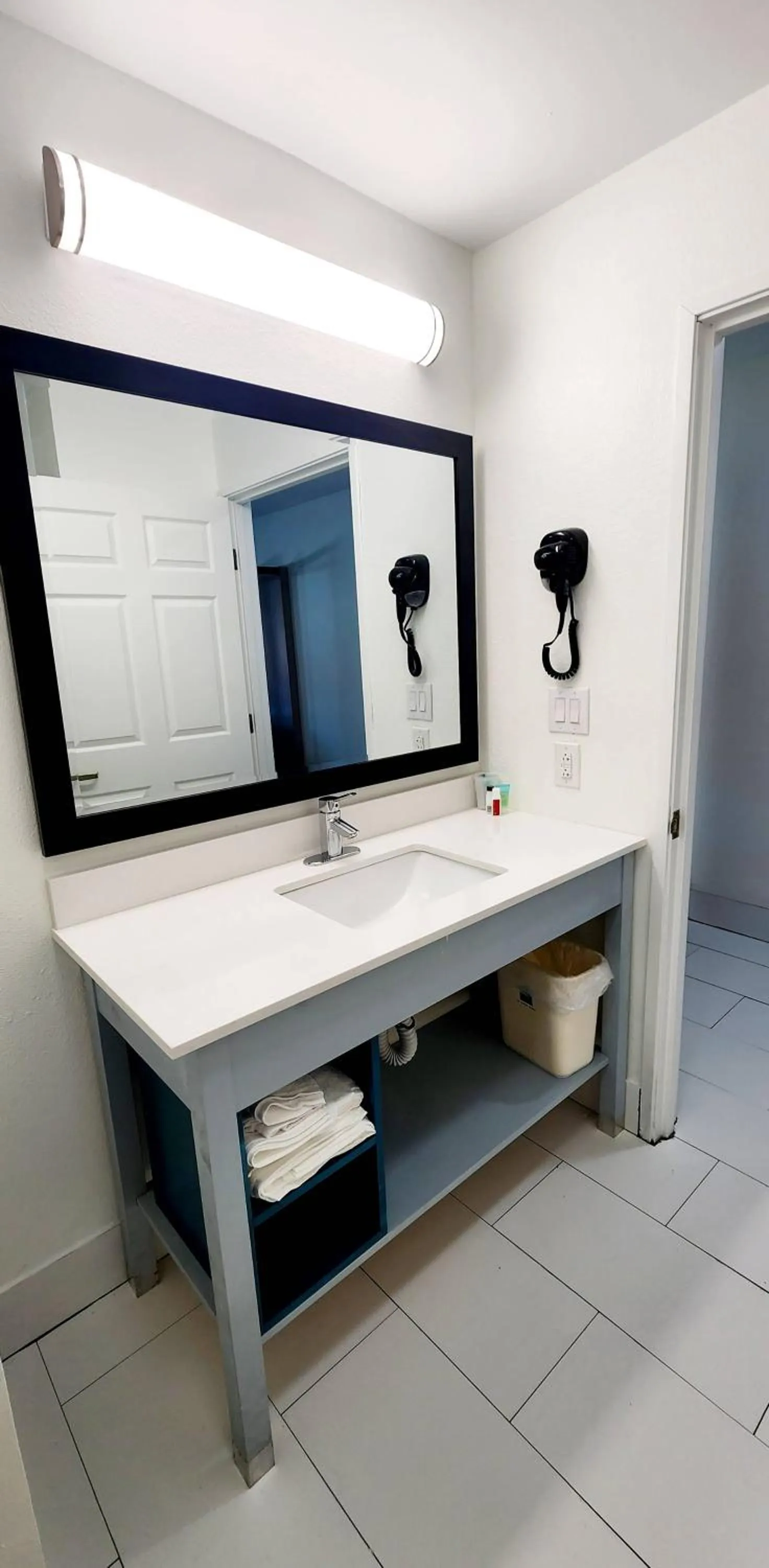 Bathroom in Baymont by Wyndham Port Wentworth