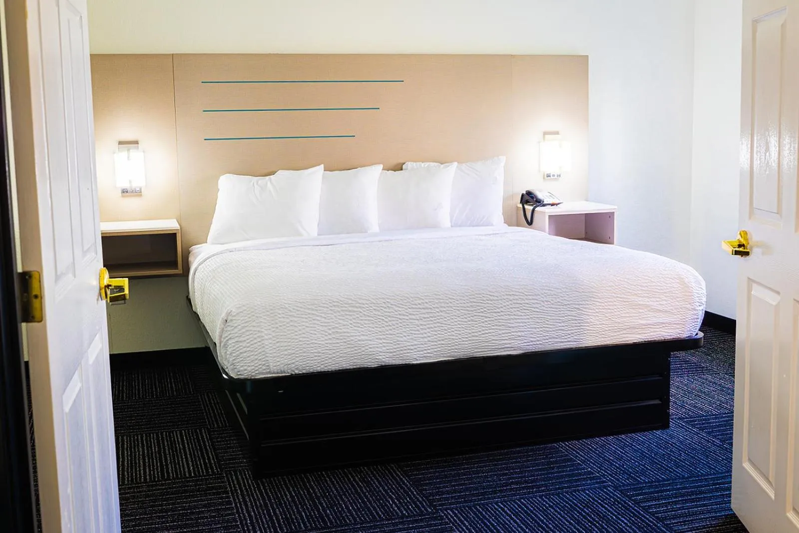 Bedroom, Bed in Baymont by Wyndham Port Wentworth