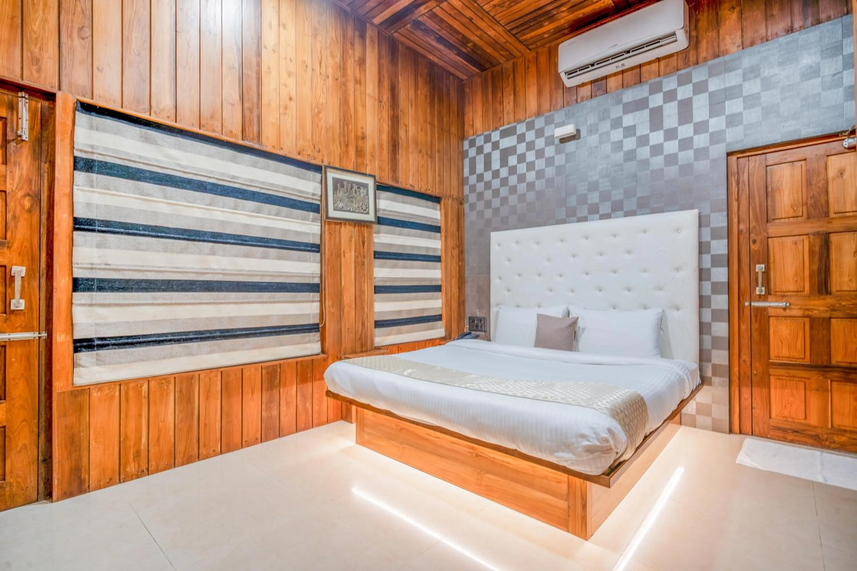 Bed in Rainforest Resort