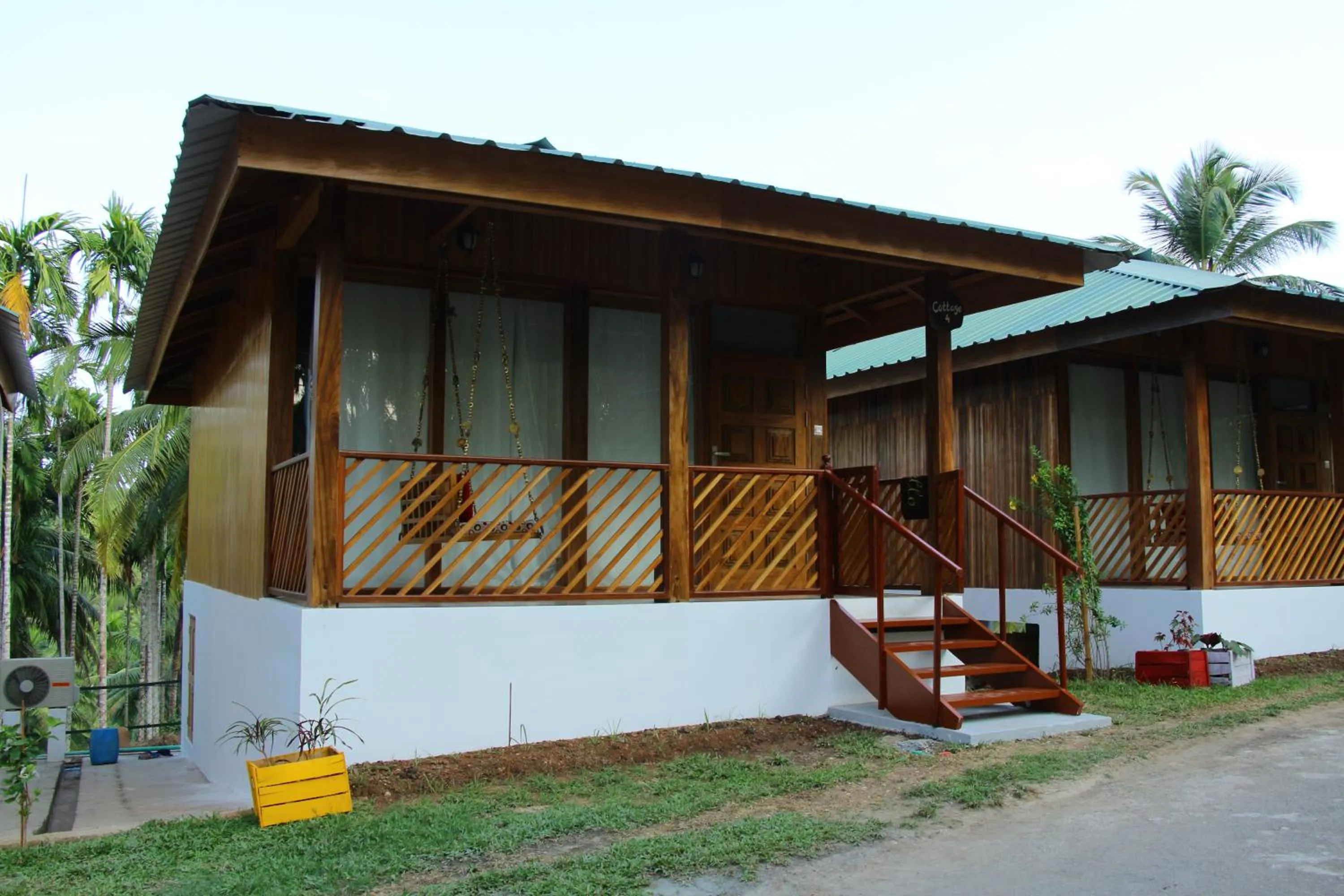 Property building in Rainforest Resort