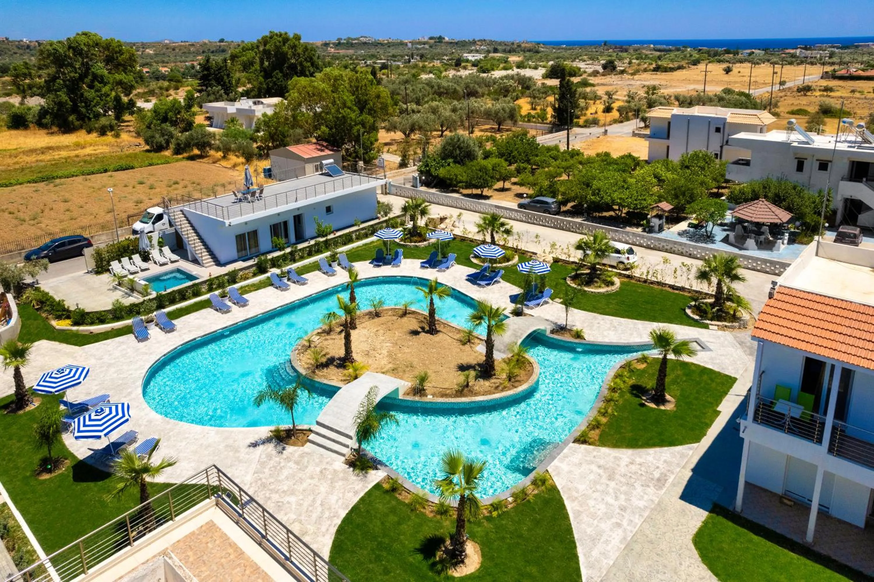 Swimming pool in Paradise Garden