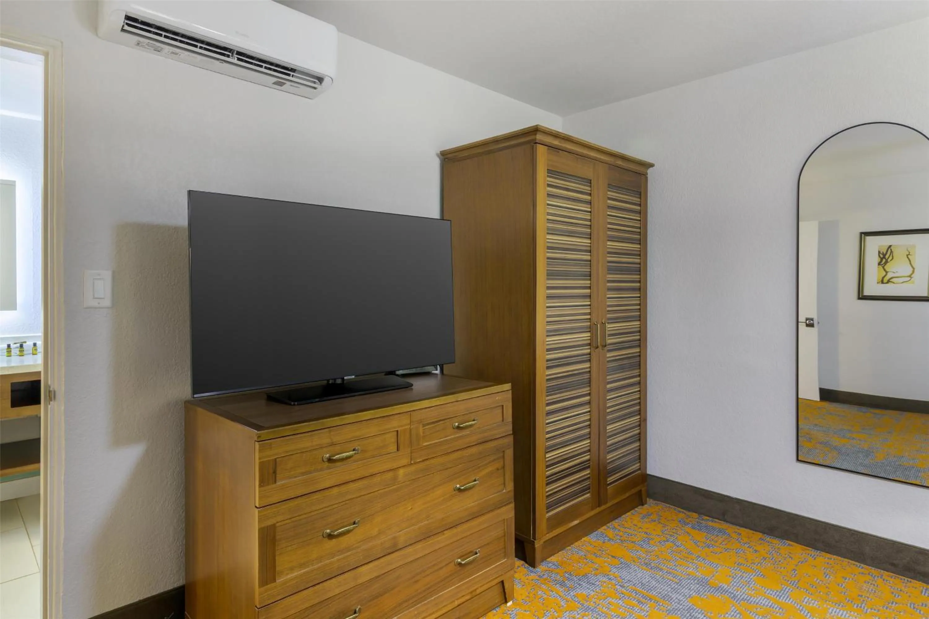 Bedroom in Best Western Plus Jekyll Island