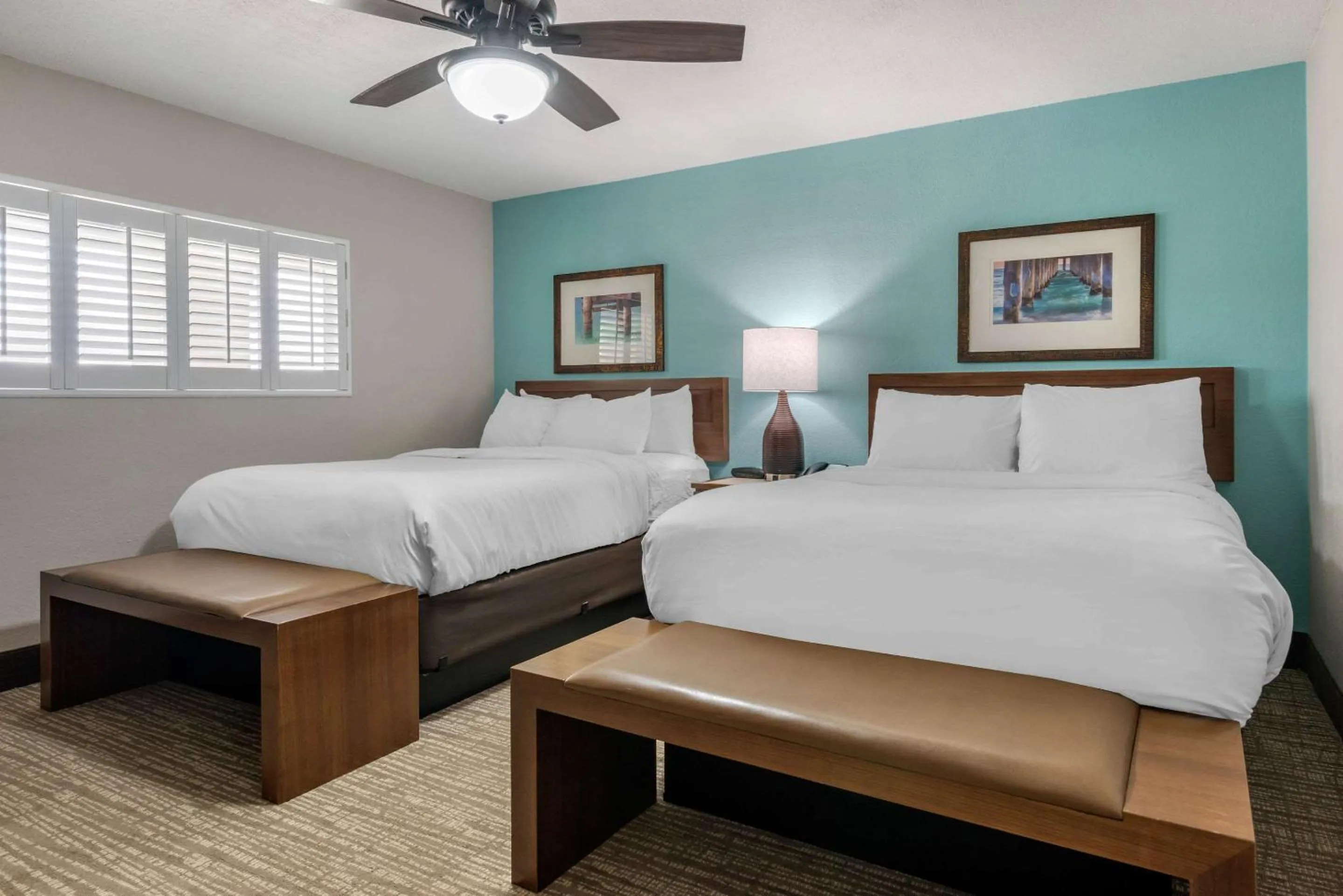 Bedroom, Bed in Seafarer Inn & Suites, Ascend Hotel Collection