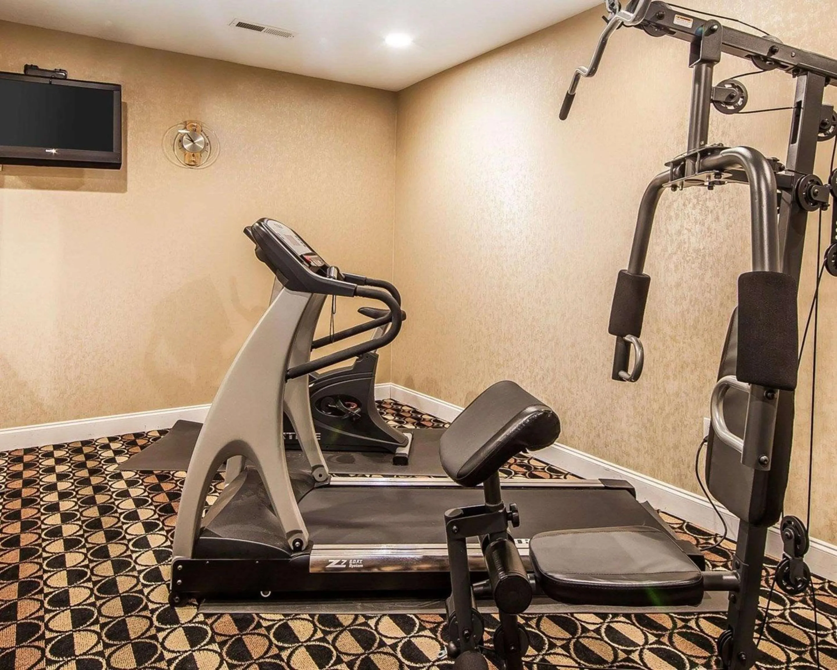 Fitness centre/facilities in Quality Inn & Suites Bremen