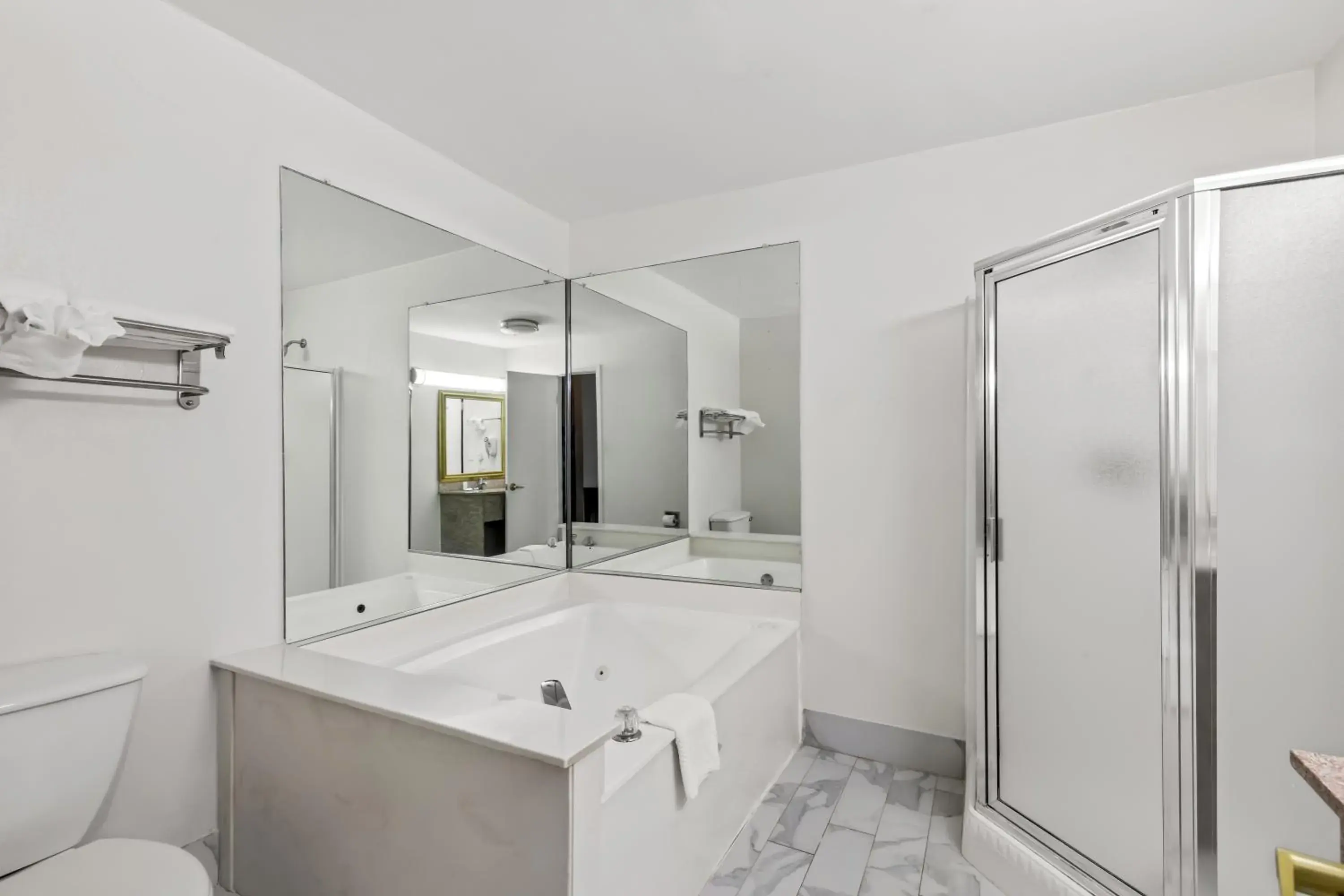 Quadruple Room with Two Queen Beds - Smoking/Interior Hall/Pet Friendly in Quality Inn Marietta near Dobbins ARB Quadruple Room with Two Queen Beds - Smoking/Interior Hall/Pet Friendly in Quality Inn Marietta near Dobbins ARB