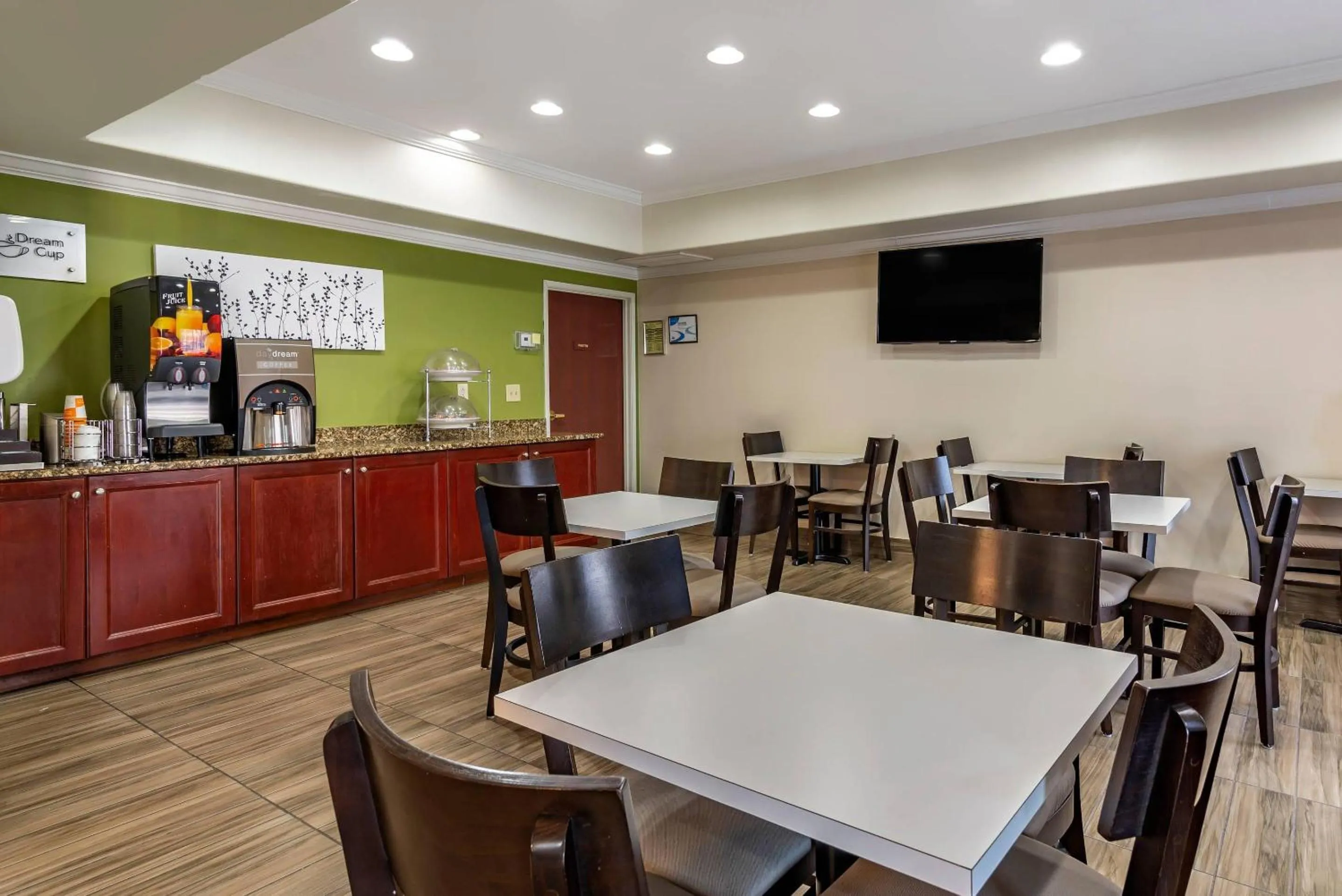 Breakfast in Sleep Inn & Suites Stockbridge Atlanta South