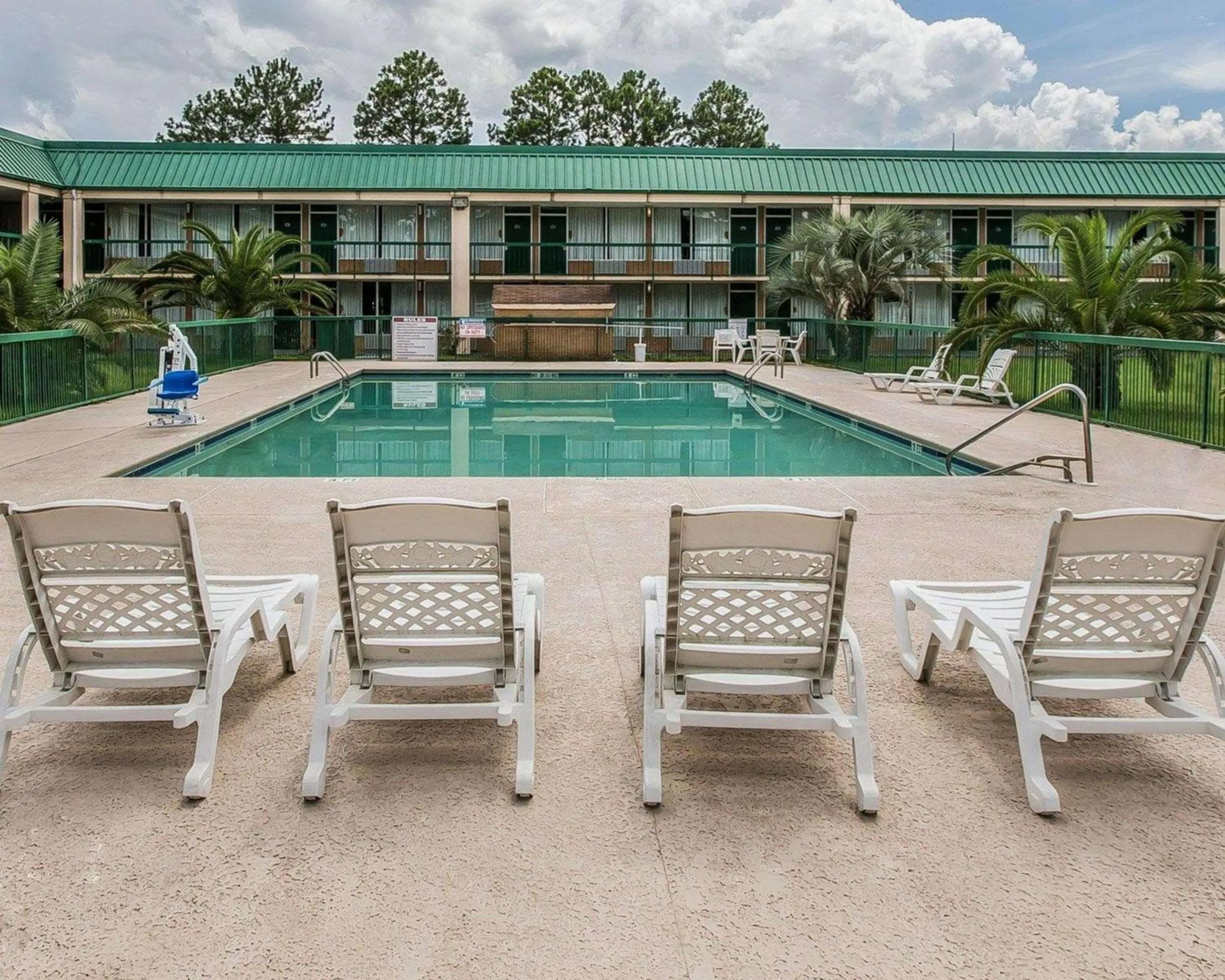 On site in Econo Lodge Douglas