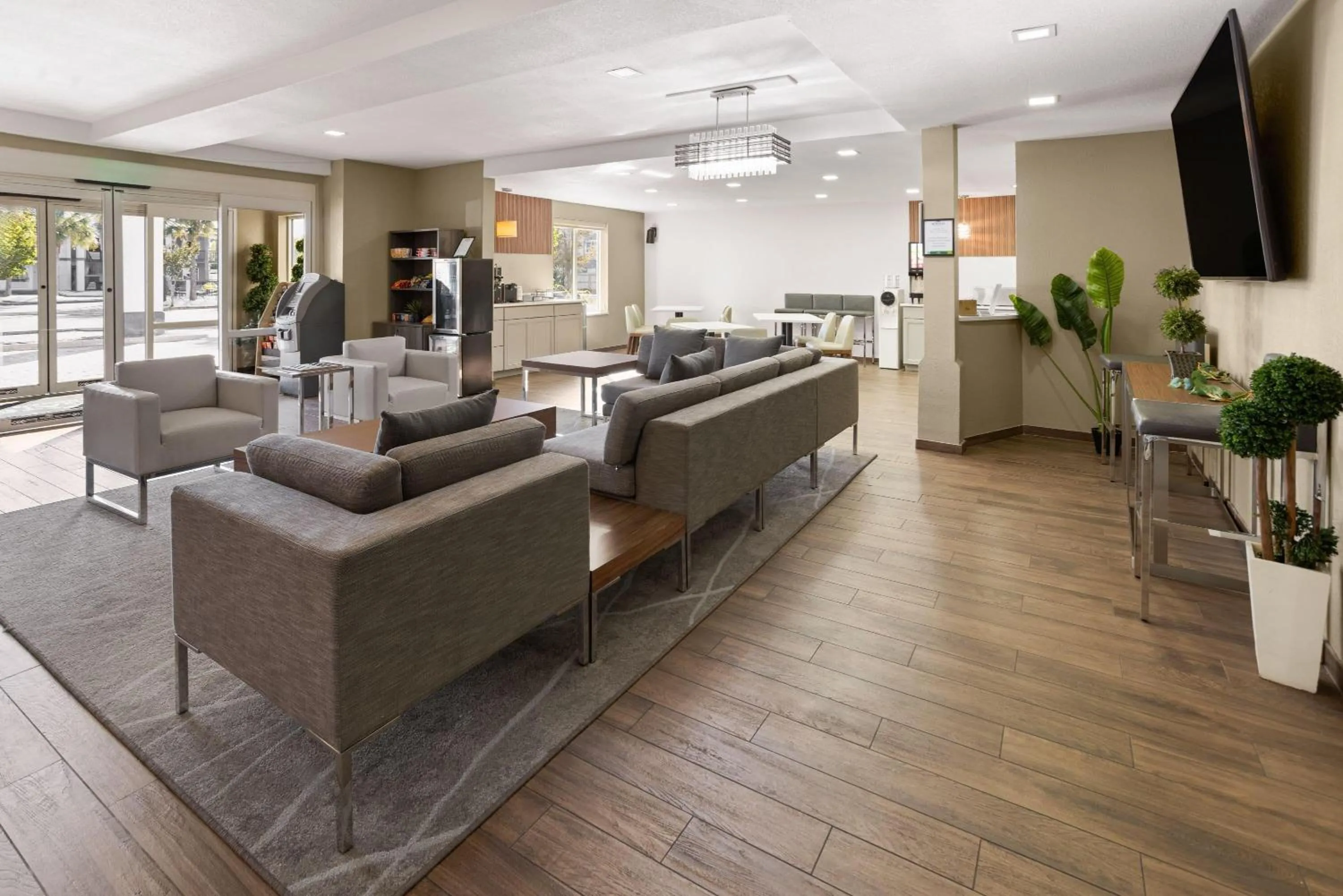 Lobby or reception in Wingate by Wyndham Kings Bay Naval Base I-95