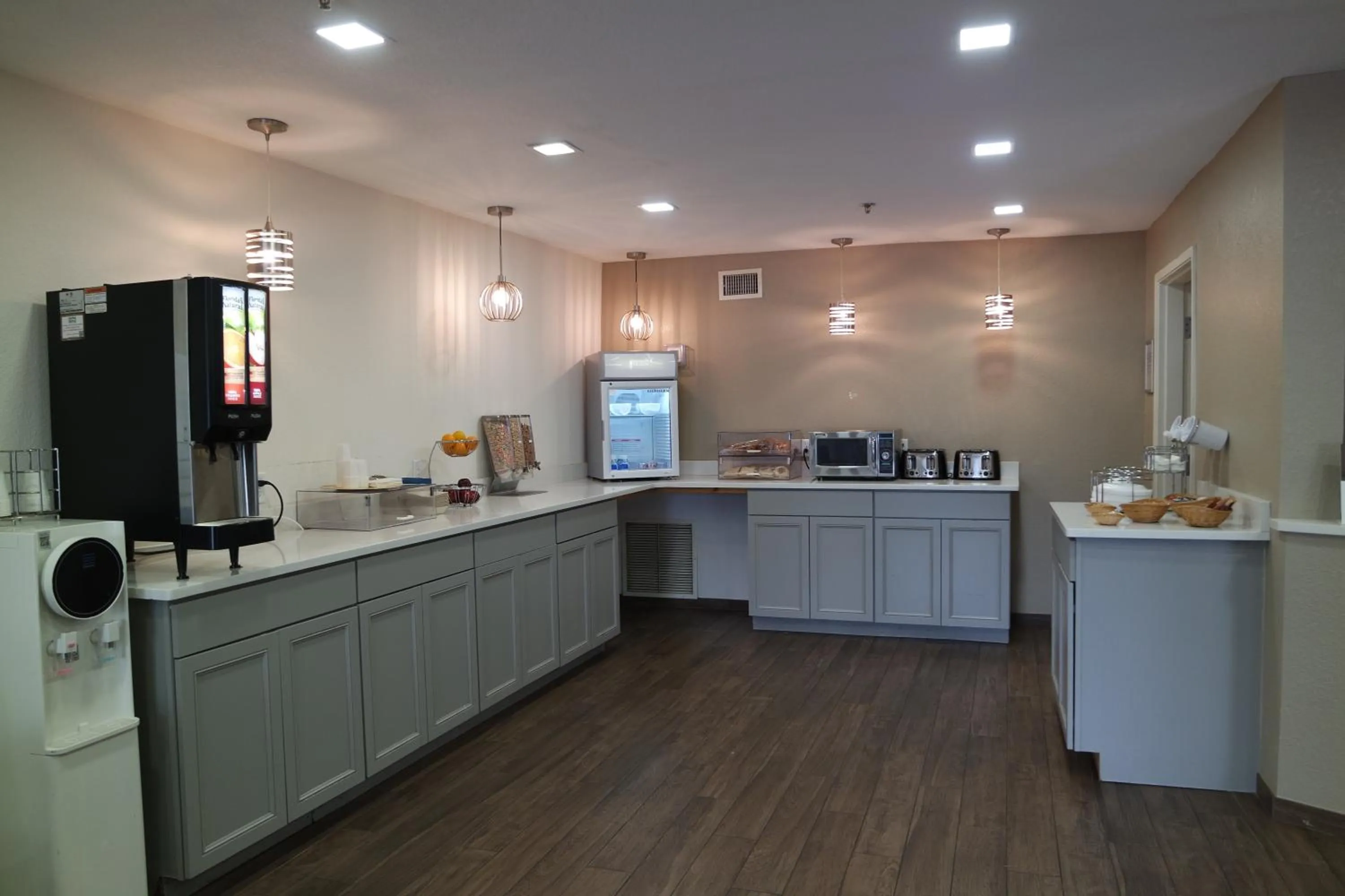 Breakfast in Wingate by Wyndham Kings Bay Naval Base I-95