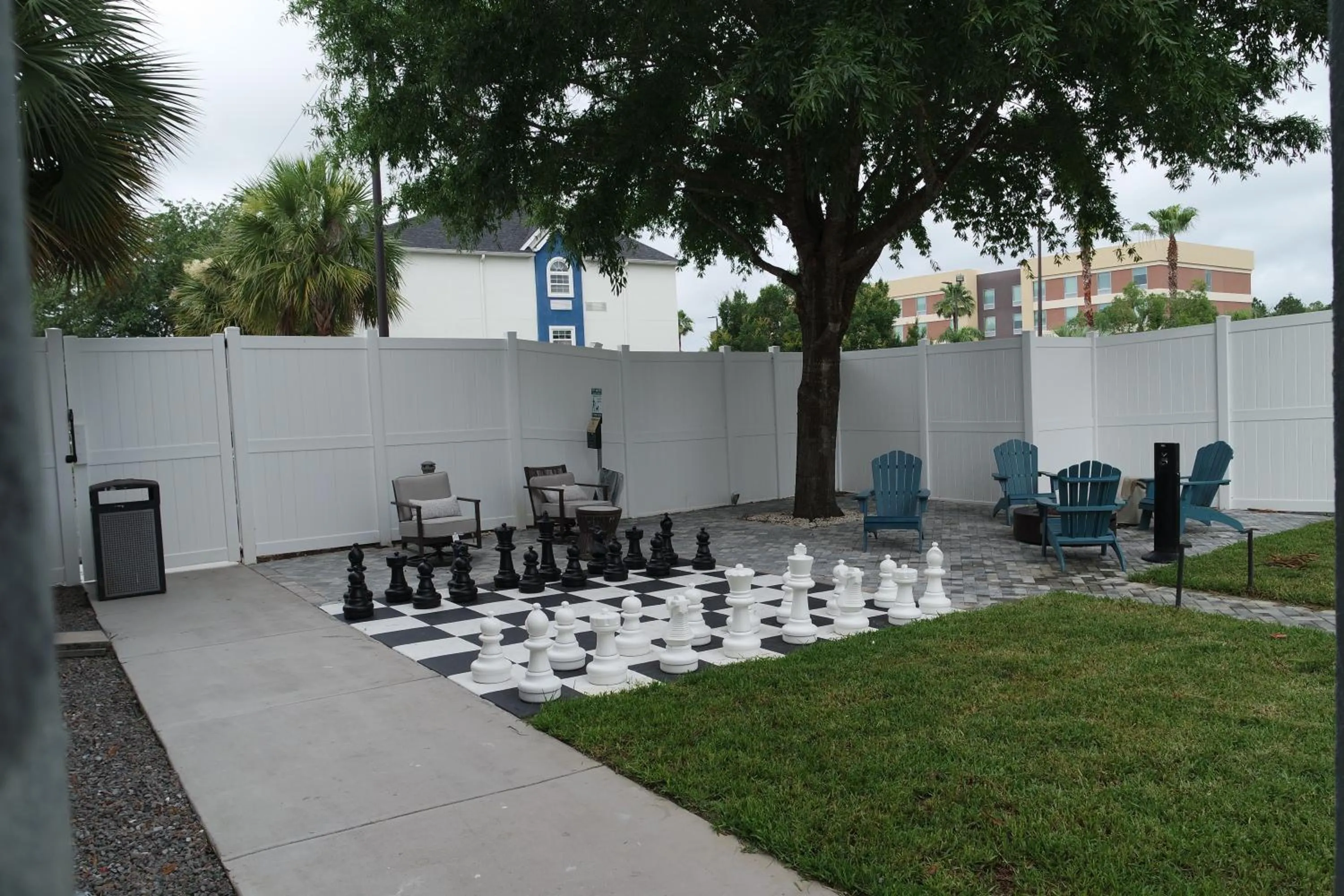 Patio in Wingate by Wyndham Kings Bay Naval Base I-95