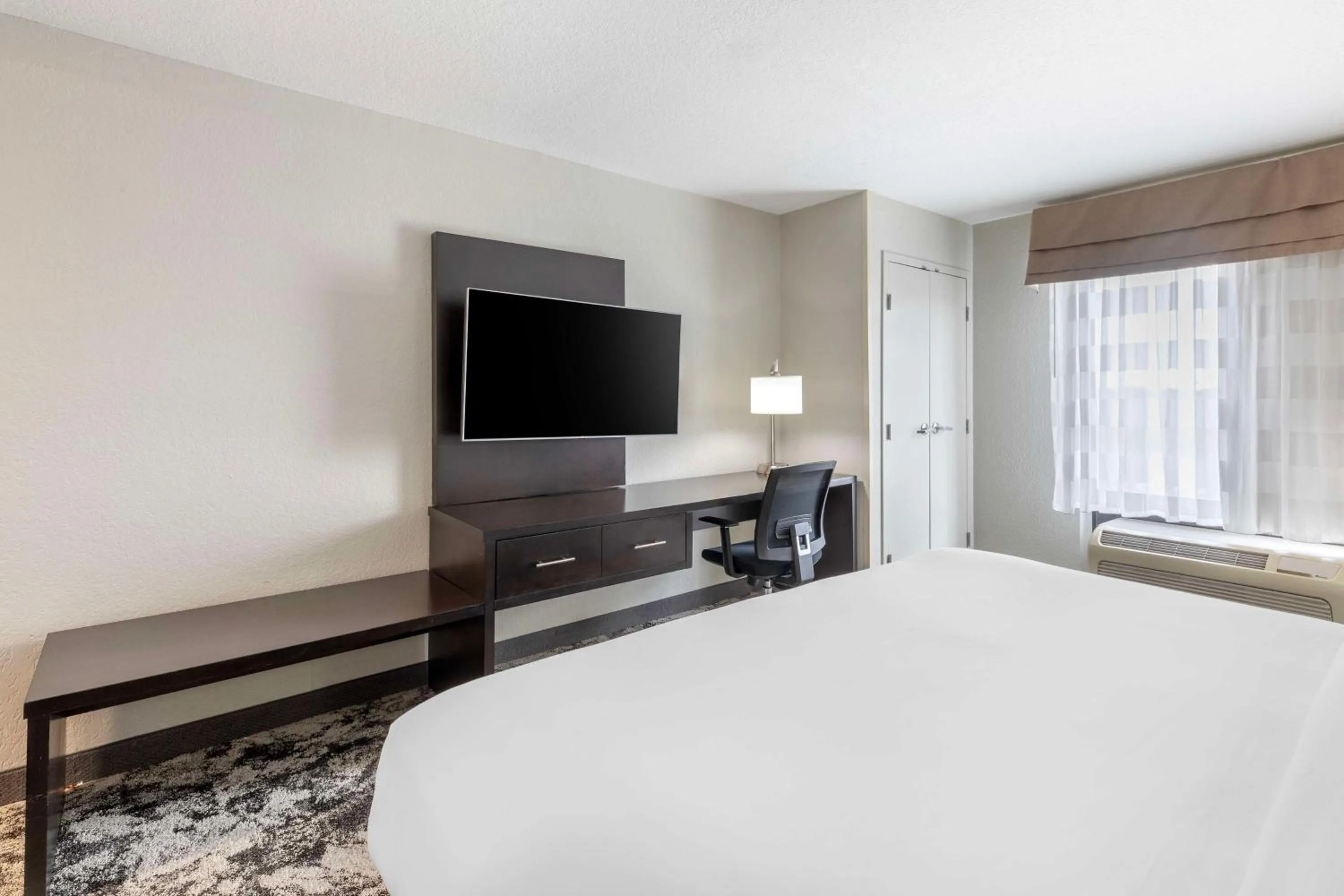 Bedroom, Bed in Best Western Plus Fairburn Atlanta Southwest