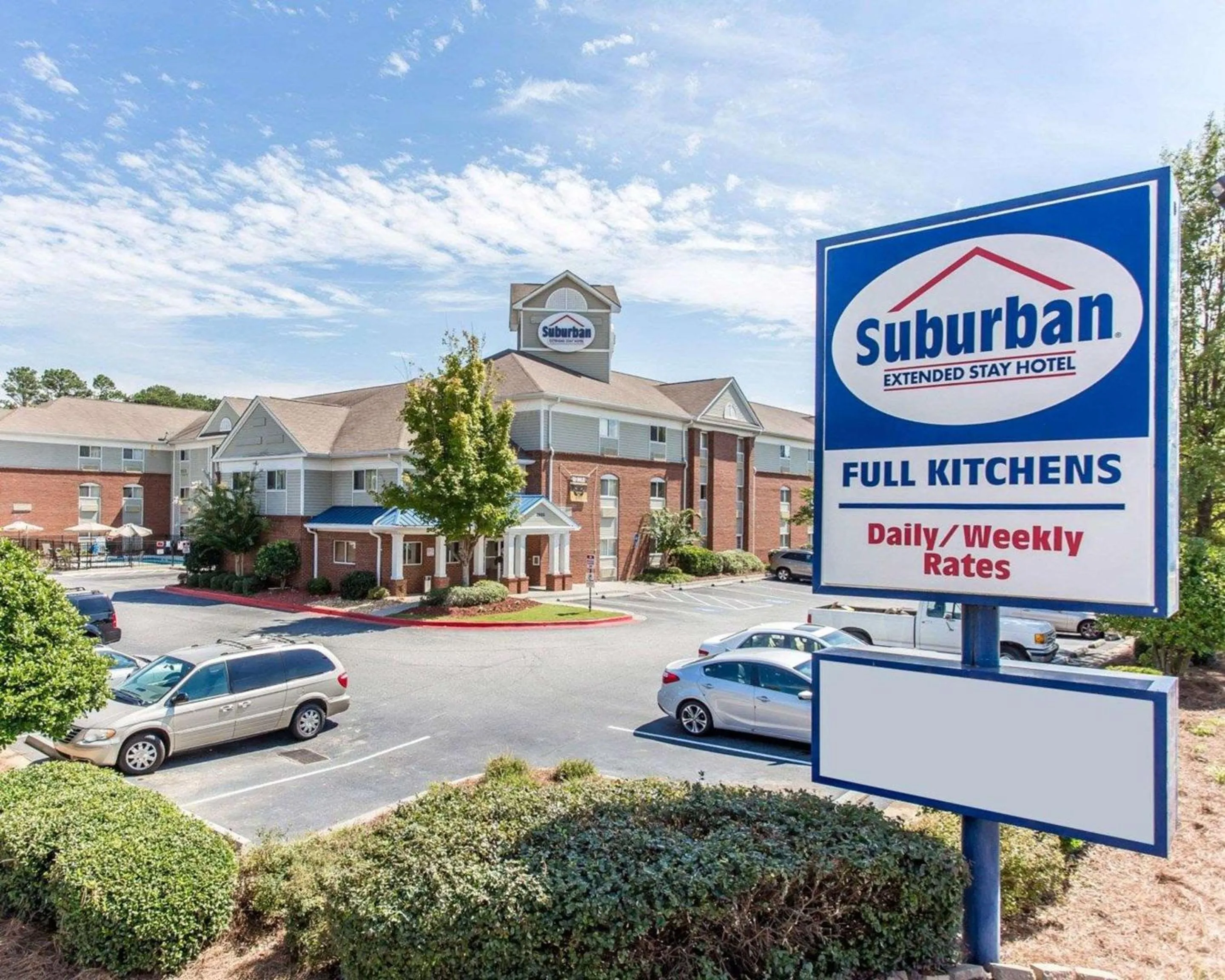 Property building in Suburban Studios Kennesaw-Marietta North