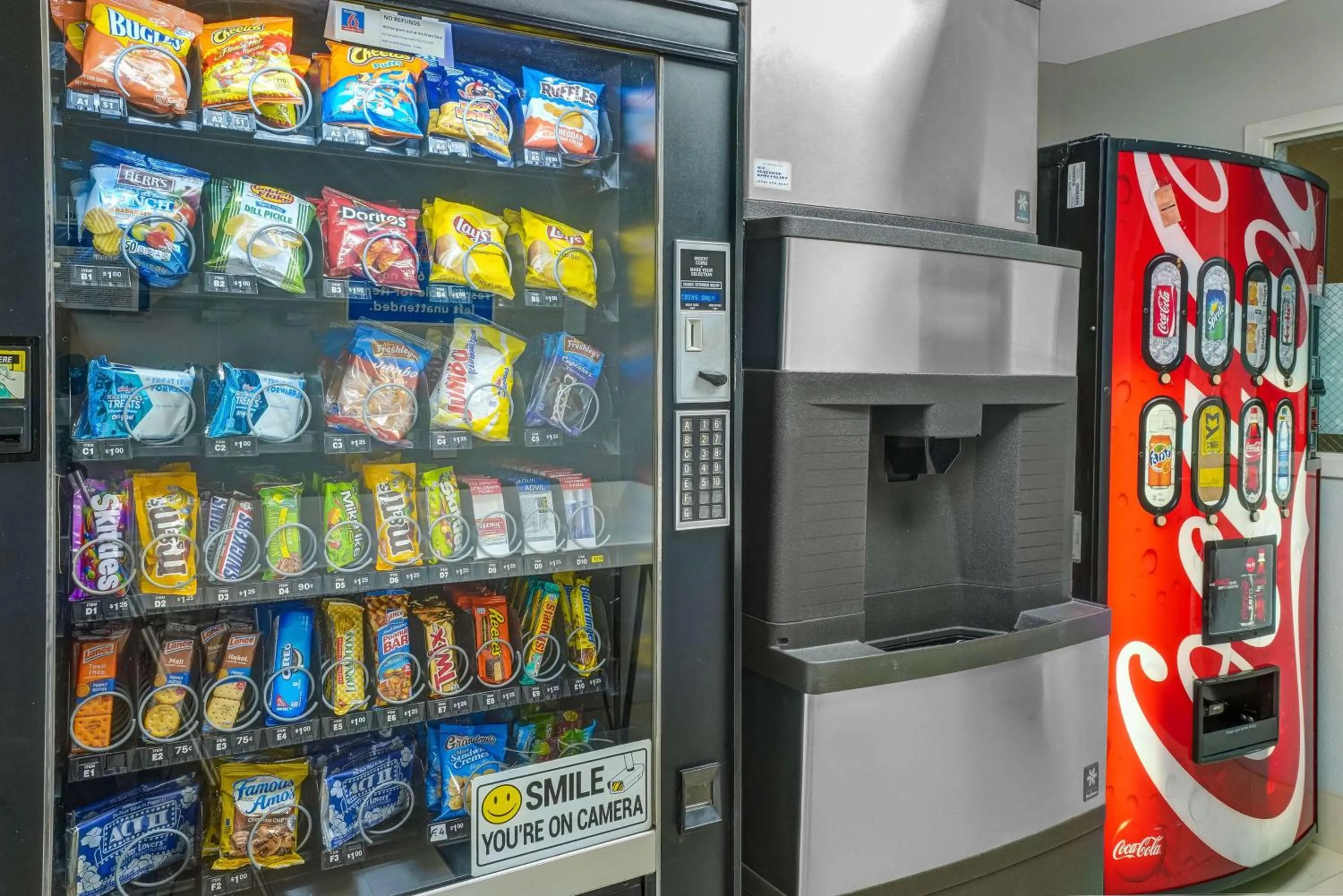 Property building in Studio 6 Duluth GA Near Gas South District