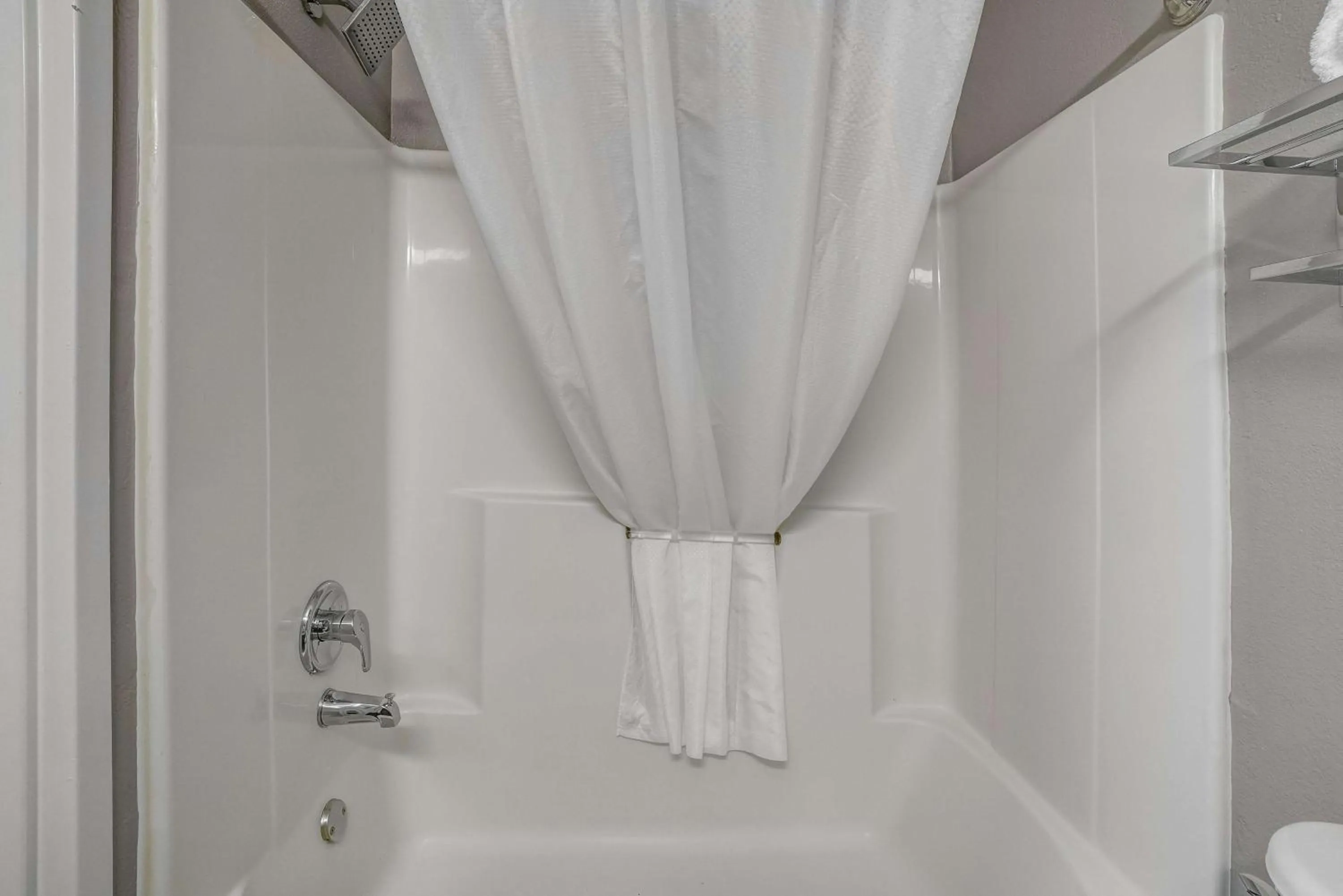 Bathroom in Studio 6 Duluth GA Near Gas South District