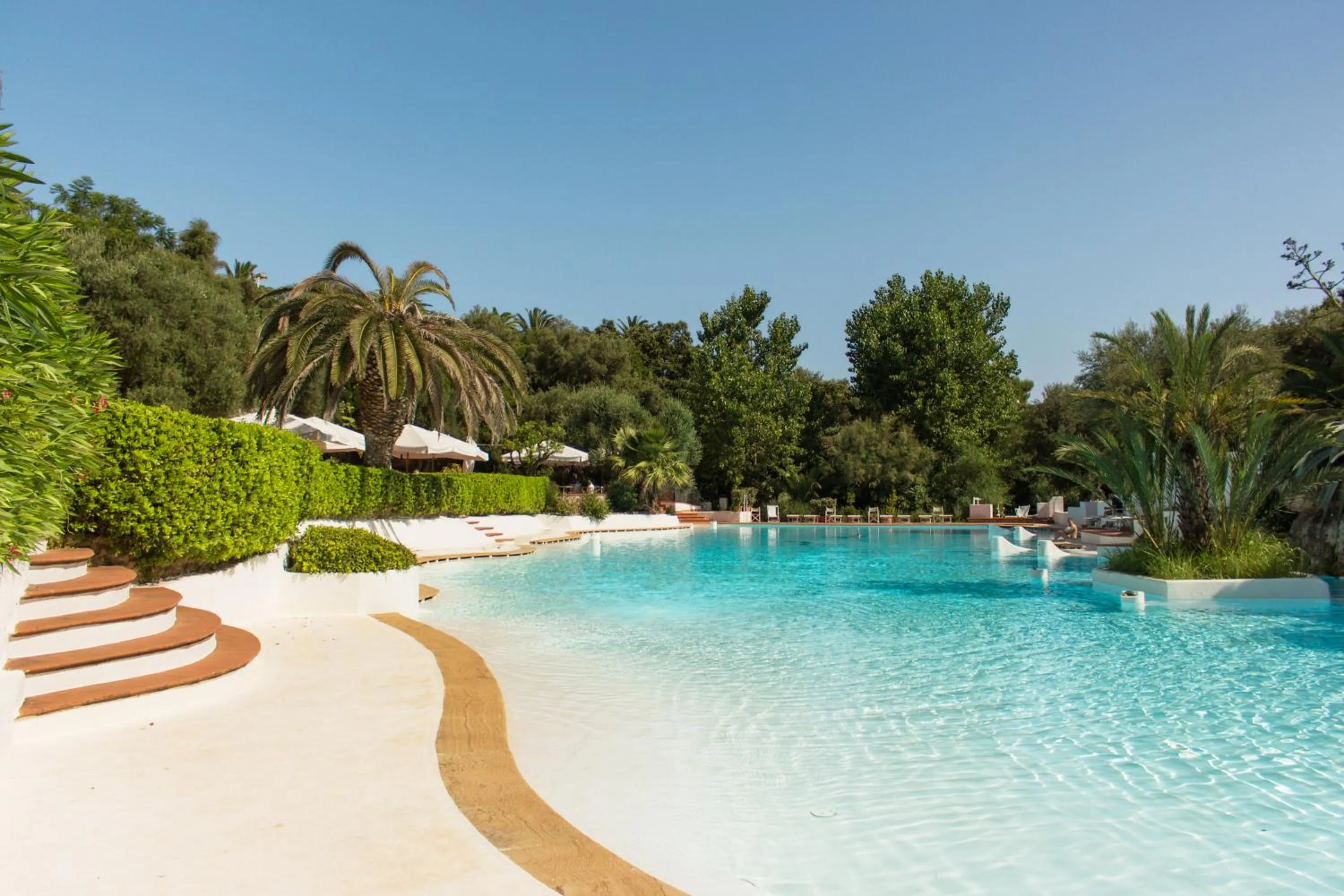 Swimming pool in Ostuni a Mare