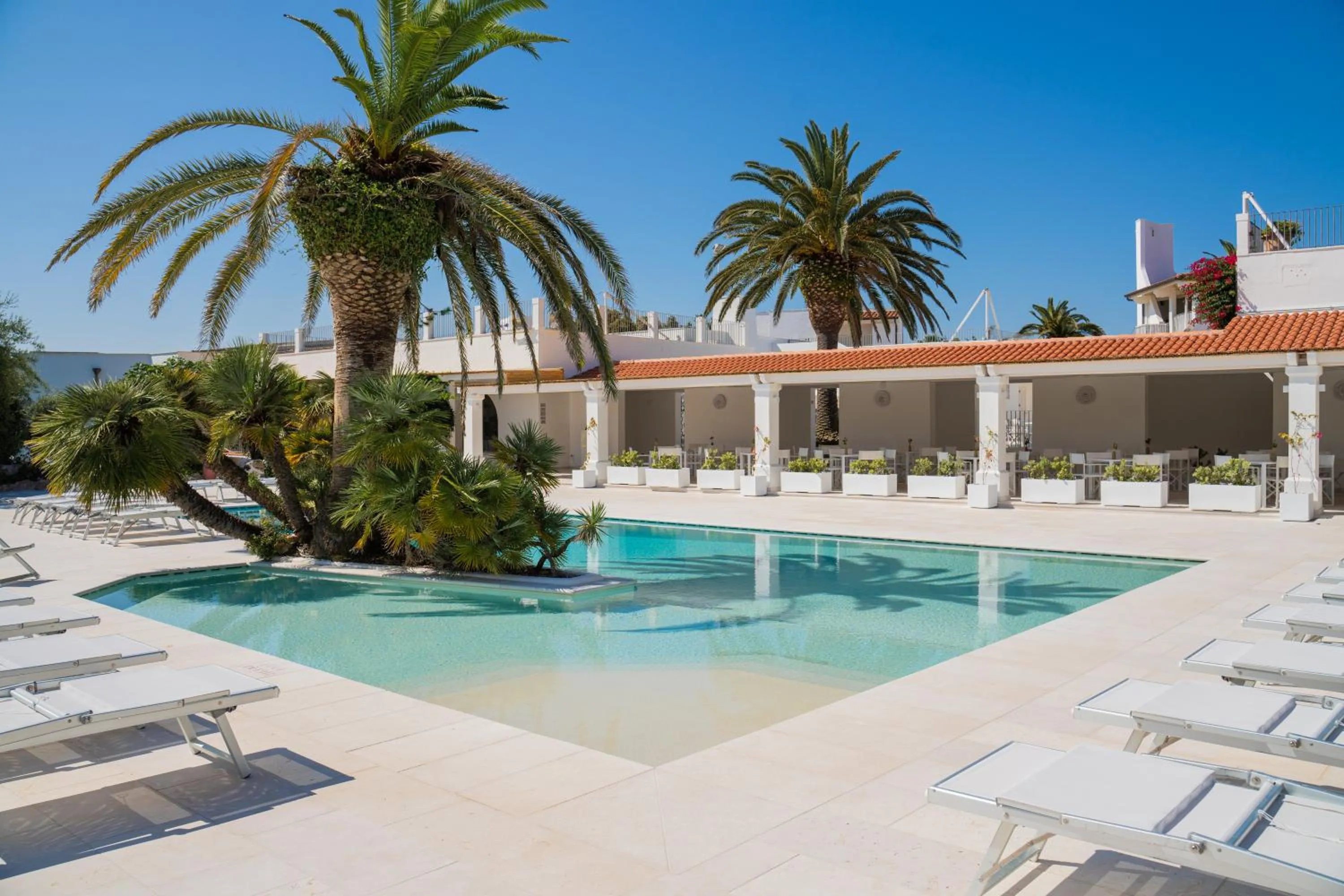 Swimming pool in Ostuni a Mare