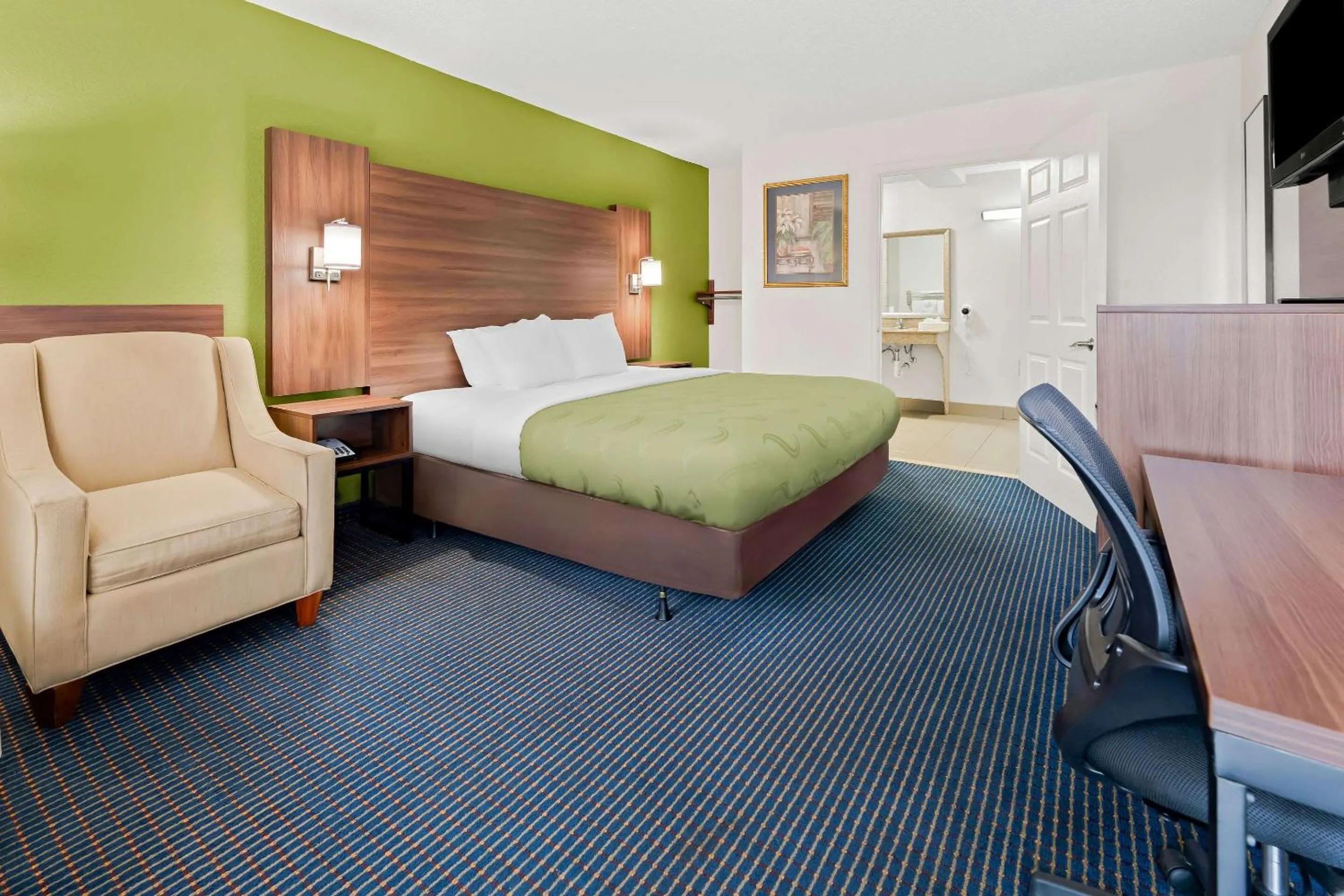 Bedroom, Bed in Quality Inn Americus