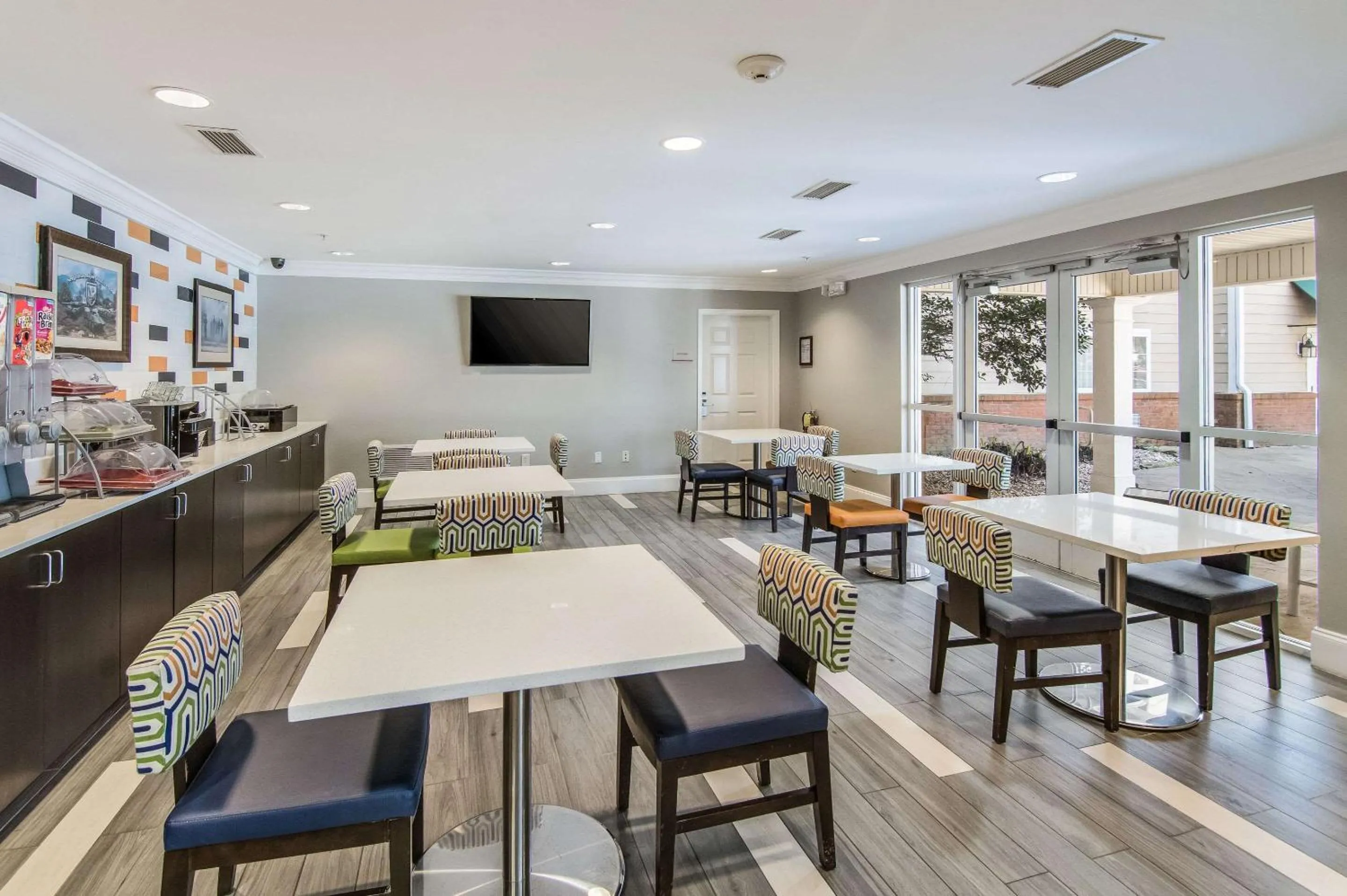 Restaurant/places to eat in Sleep Inn & Suites Columbus near Fort Benning