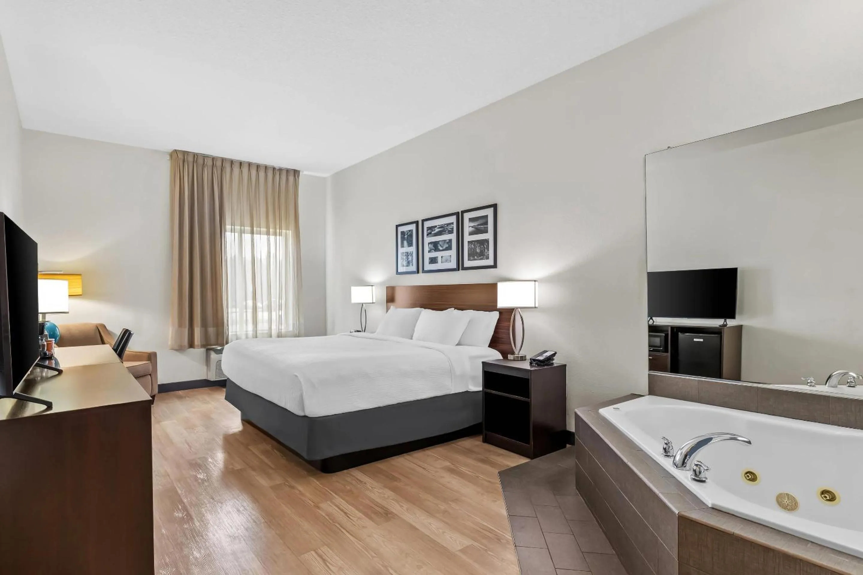 Bedroom, Bed in Sleep Inn & Suites Hiram - Atlanta Northwest