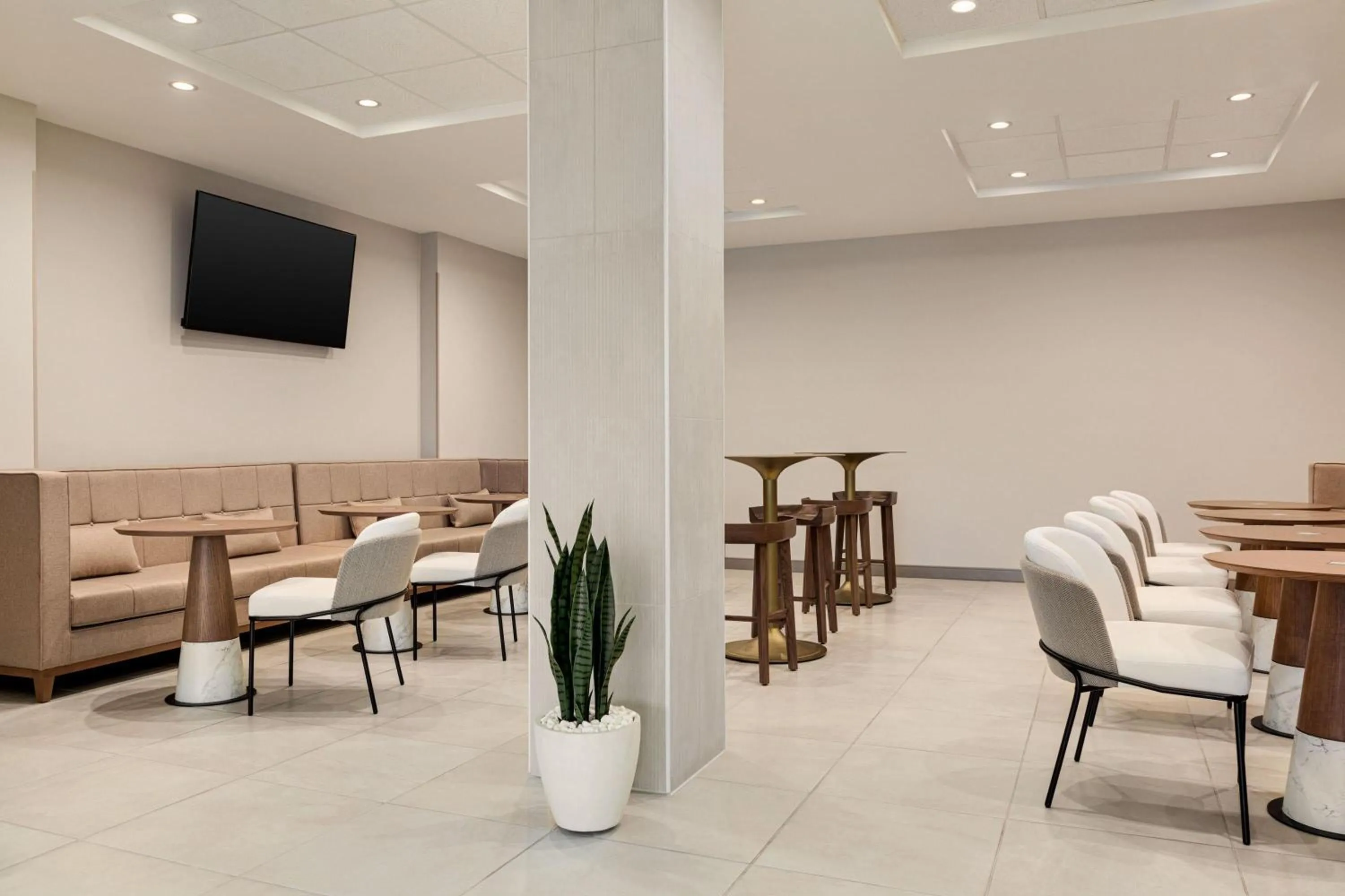 Breakfast in Wyndham Garden Atlanta Airport