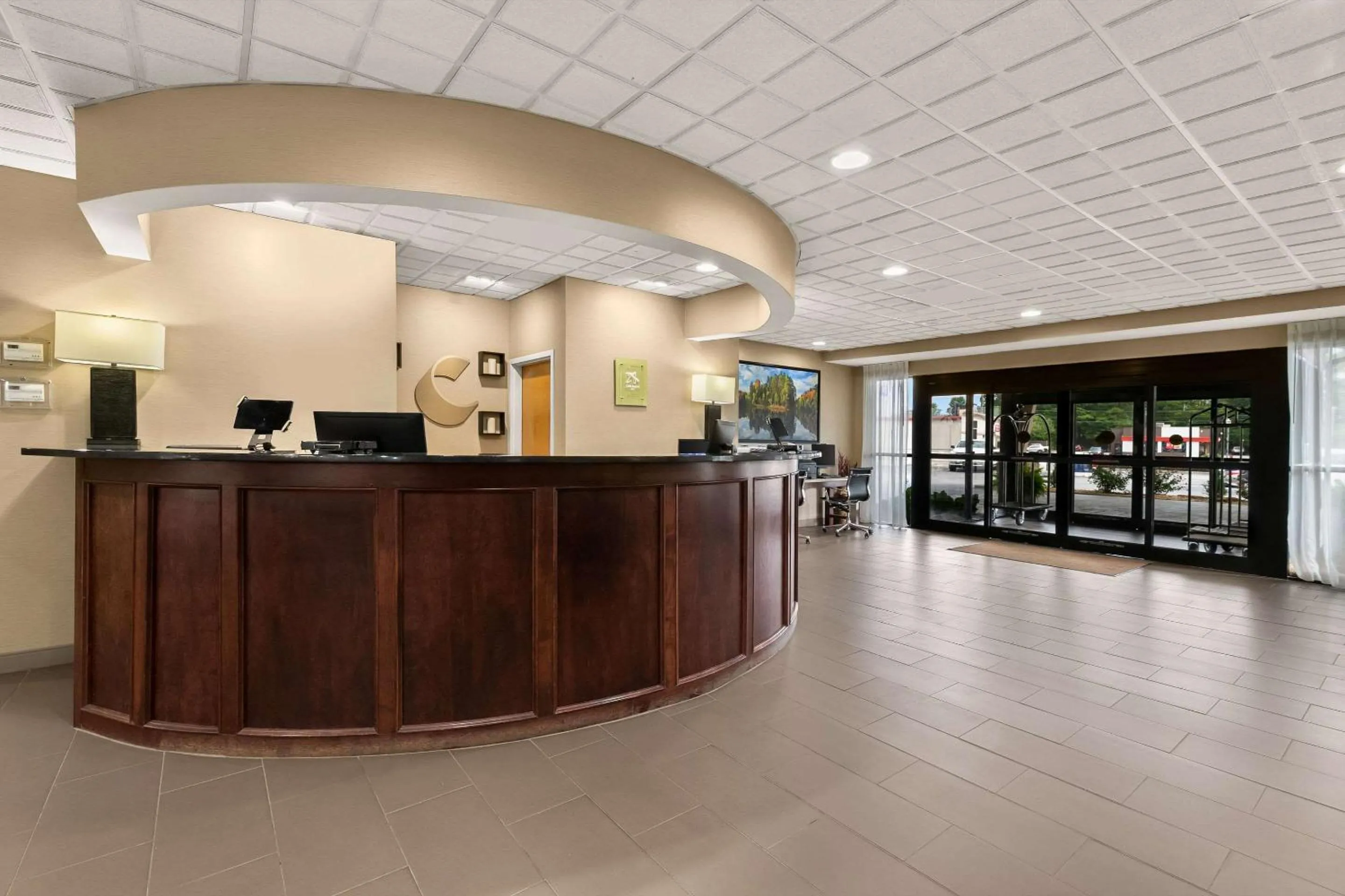Lobby or reception in Comfort Suites Commerce