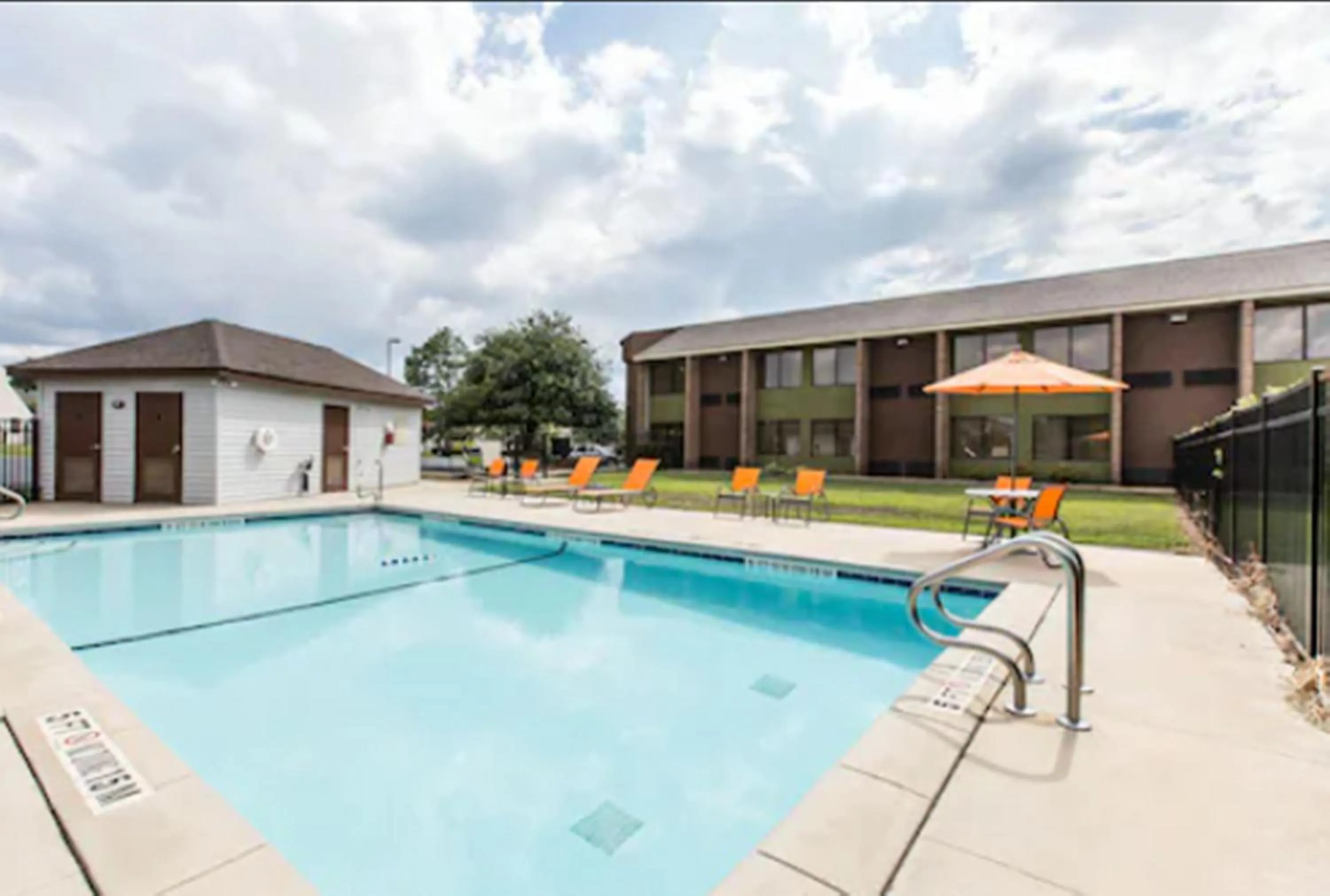  in Comfort Inn Warner Robins - Robins Air Force Base Area