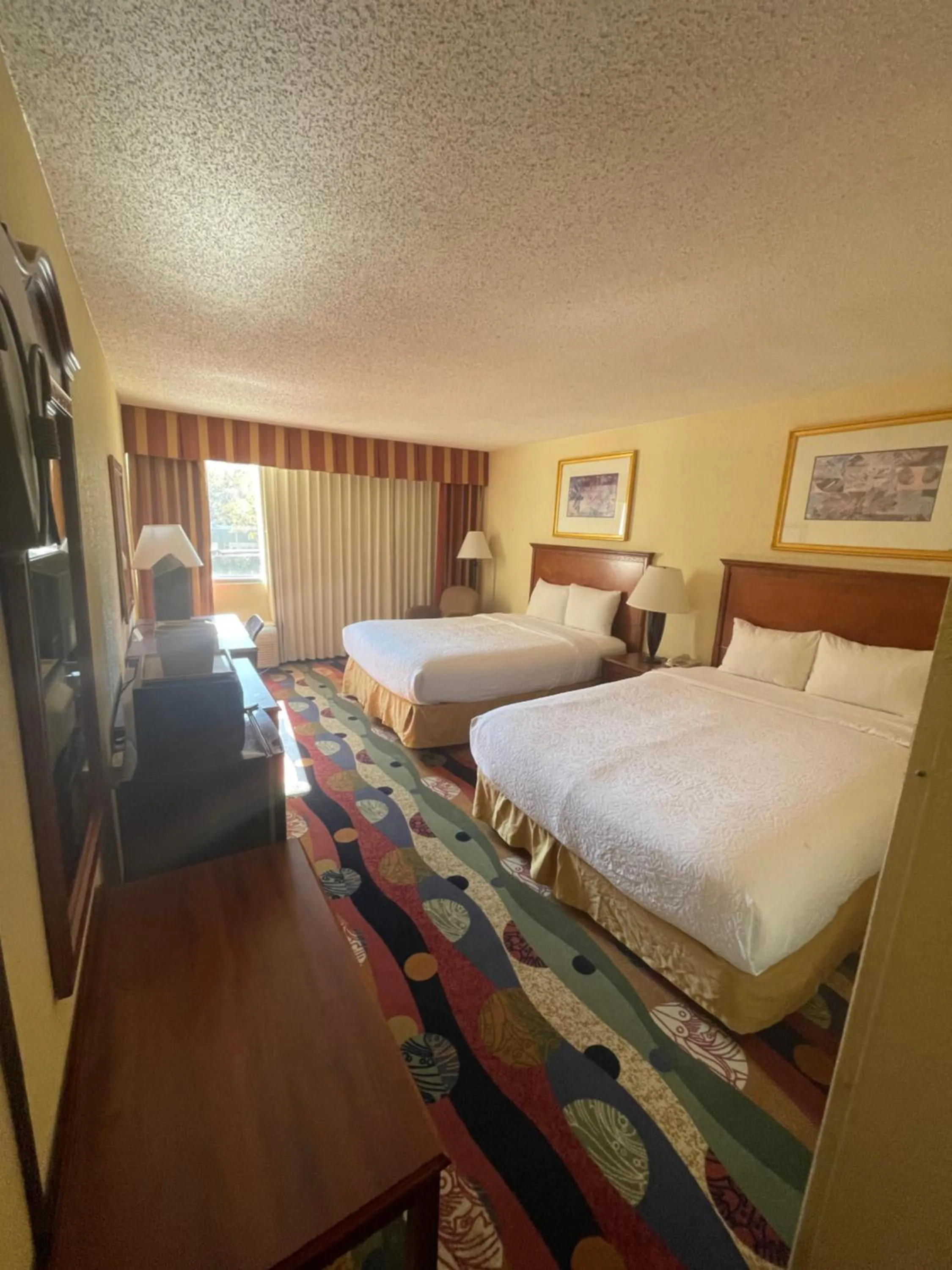 Bed in Budgetel Inn & Suites Atlanta