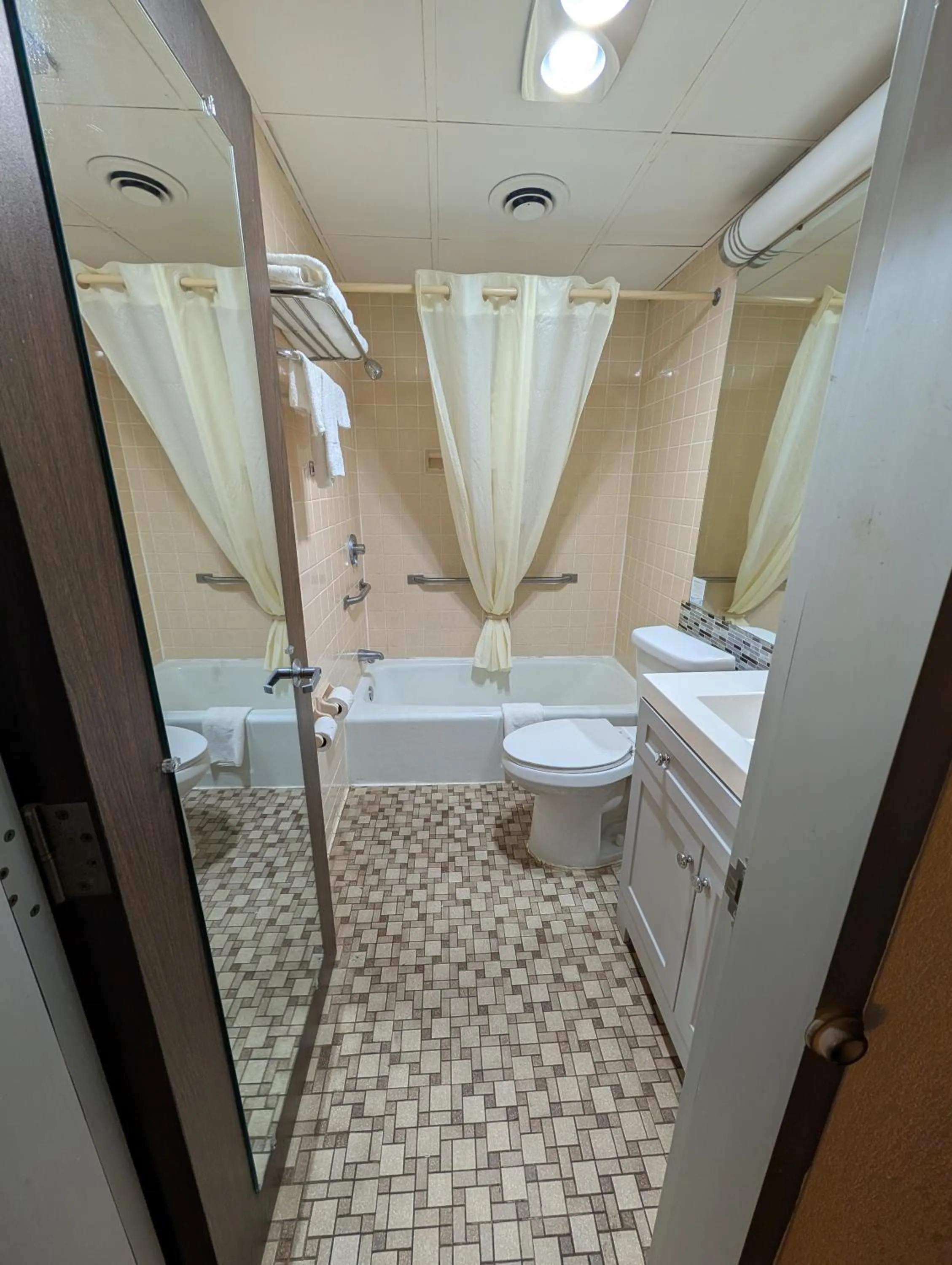 Bathroom in Travelodge by Wyndham Forsyth