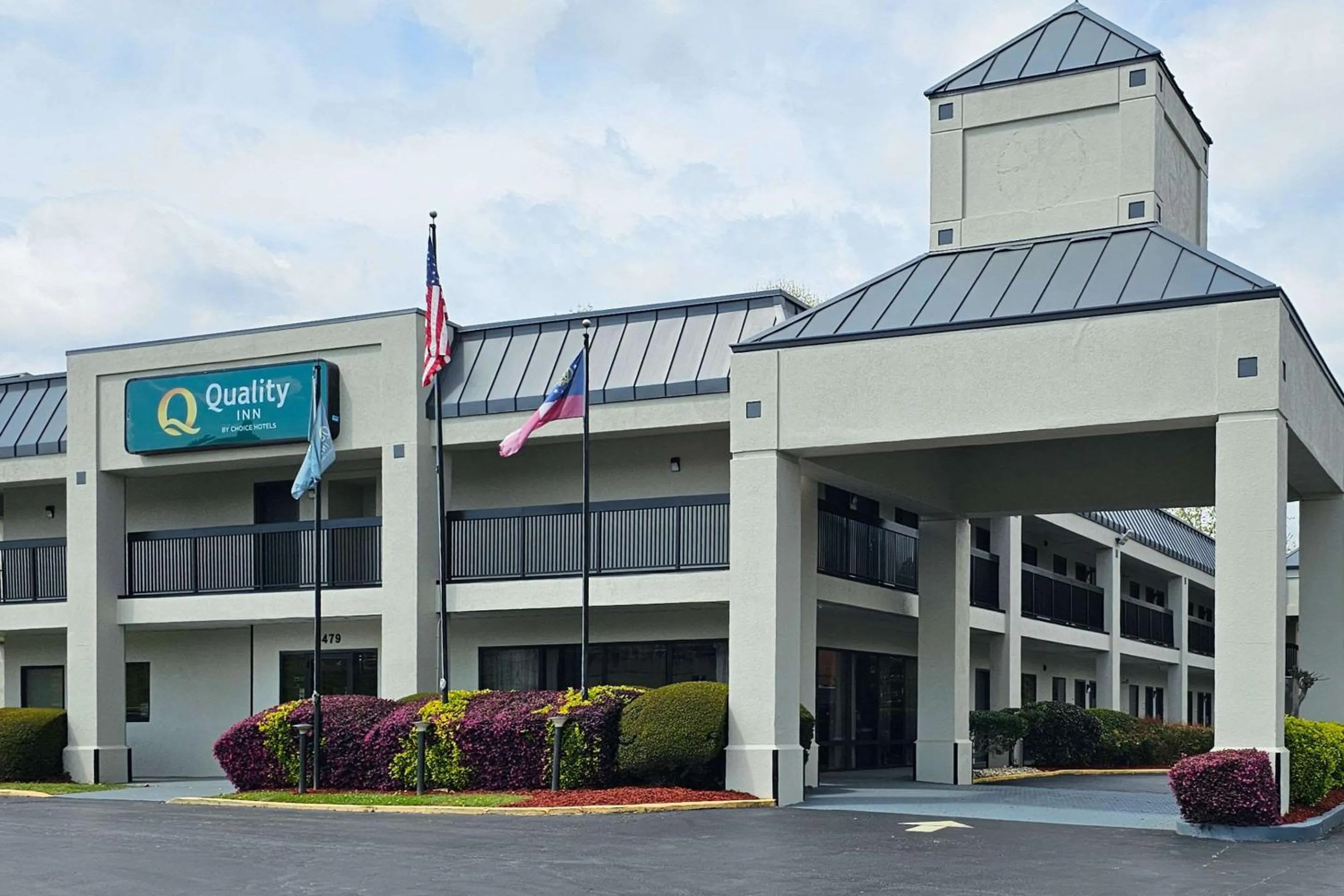 Property building in Quality Inn near Six Flags Douglasville