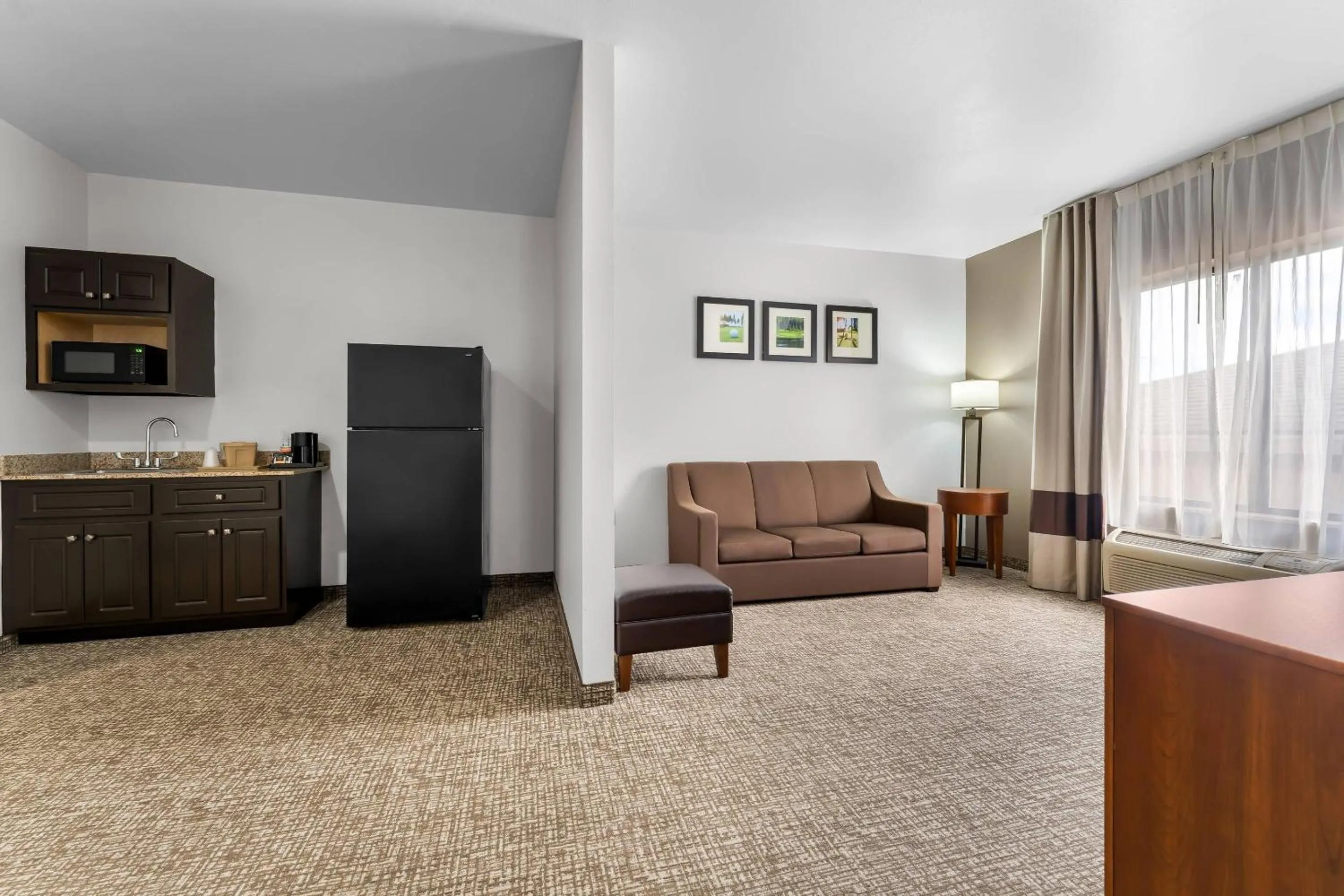 Bedroom in Comfort Inn & Suites Augusta West Near Fort Gordon