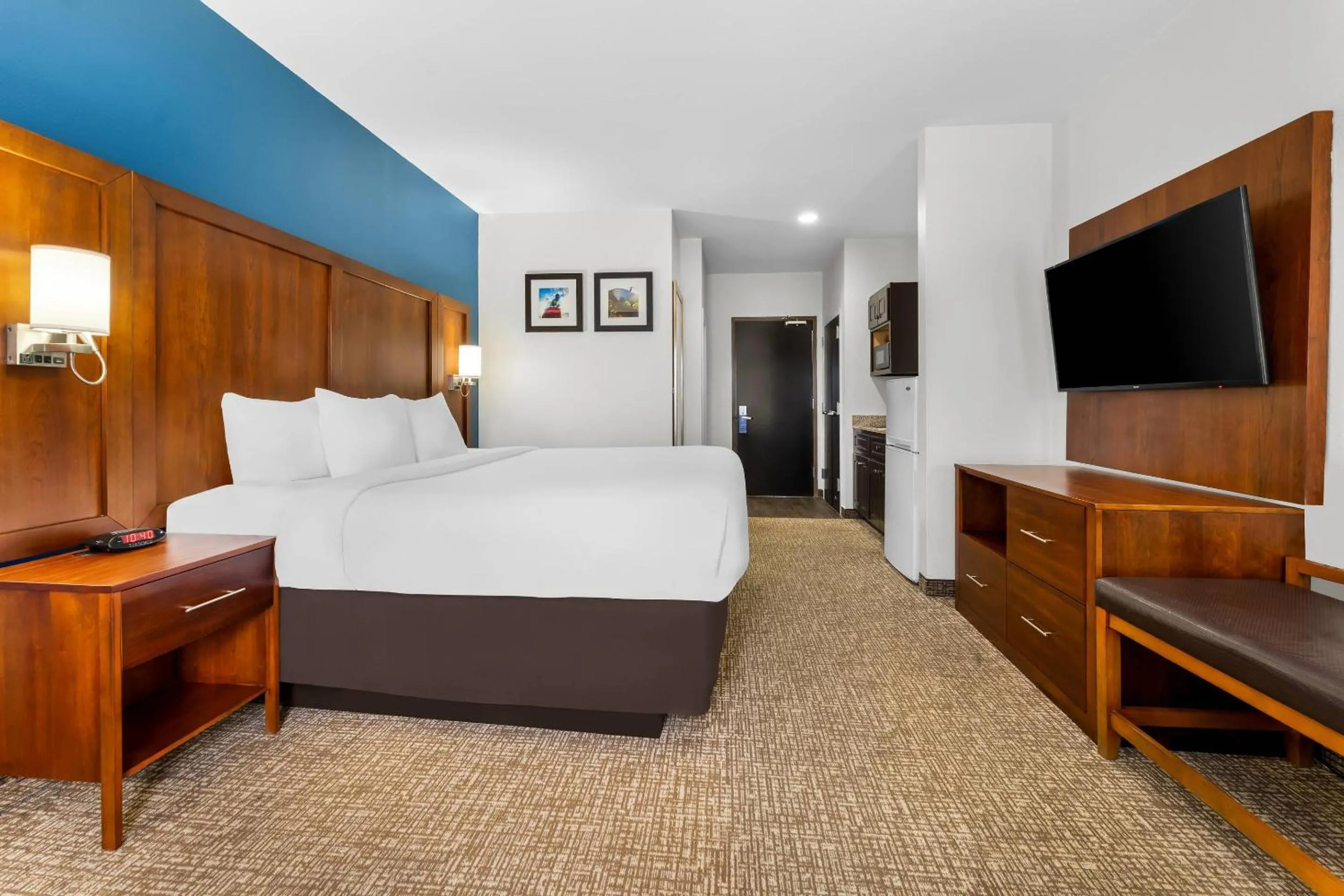 Bedroom, Bed in Comfort Inn & Suites Augusta West Near Fort Gordon