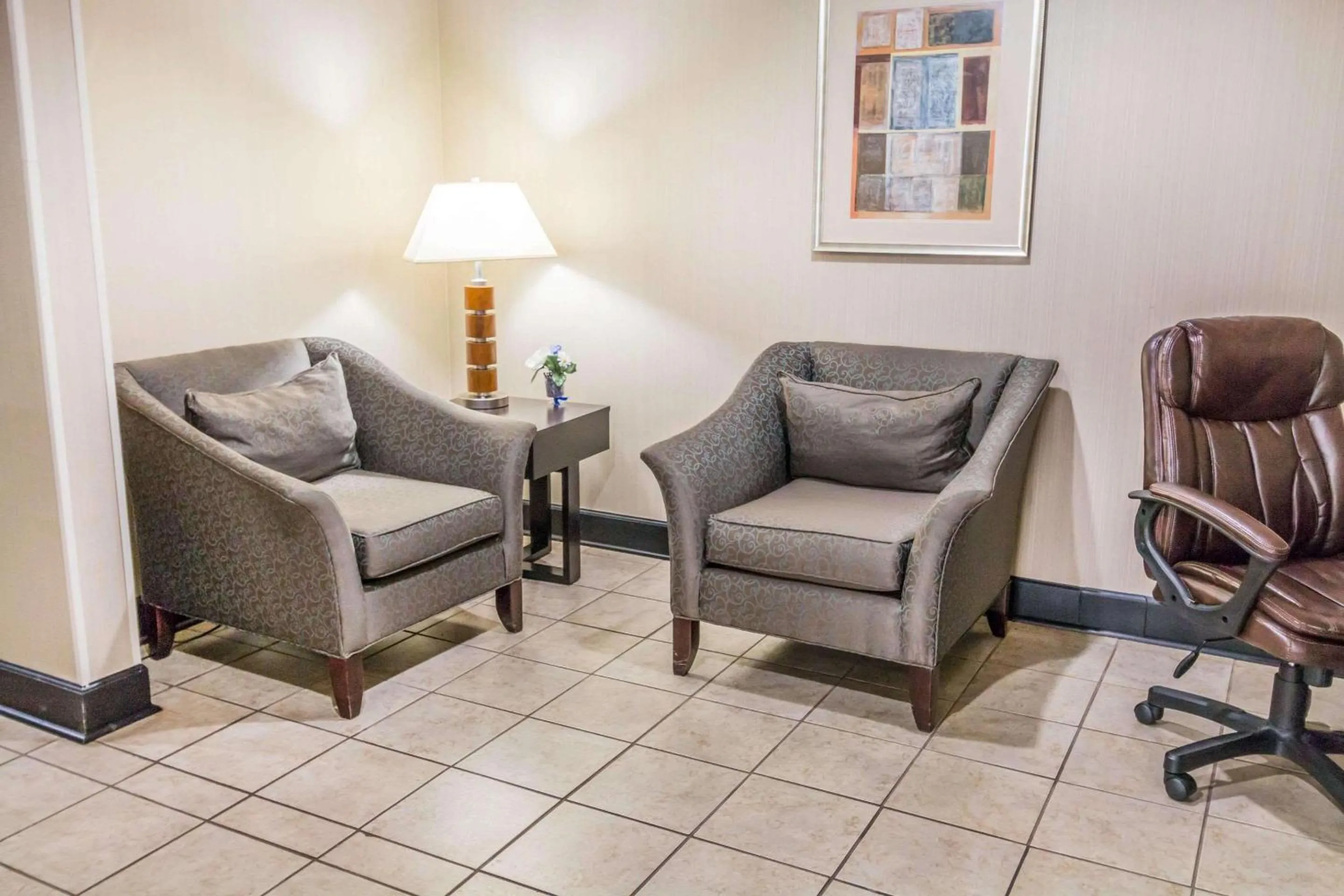 Lobby or reception in Quality Inn Savannah I-95