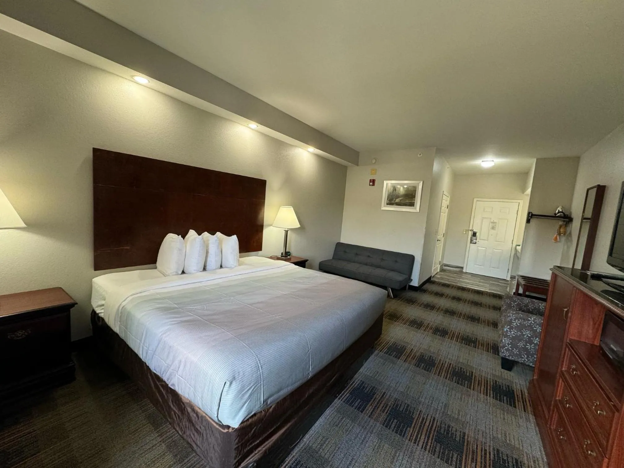 Photo of the whole room, Bed in Quality Inn Newnan - Atlanta South