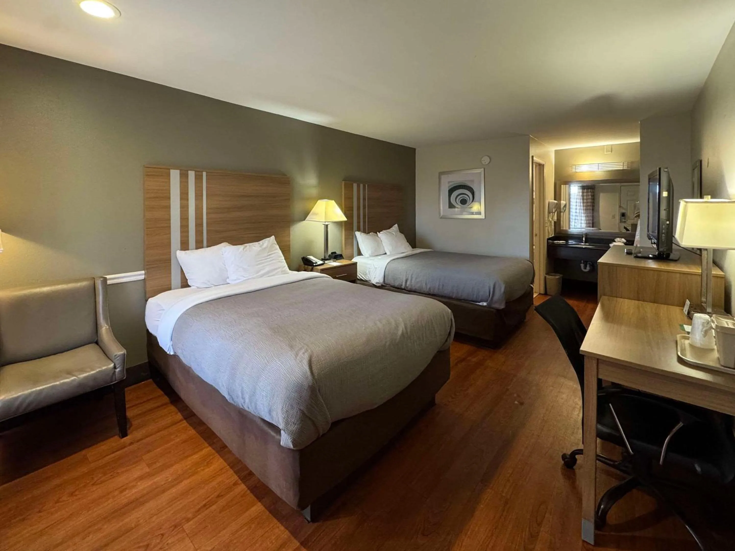 Bedroom, Bed in Quality Inn Lagrange East I-85