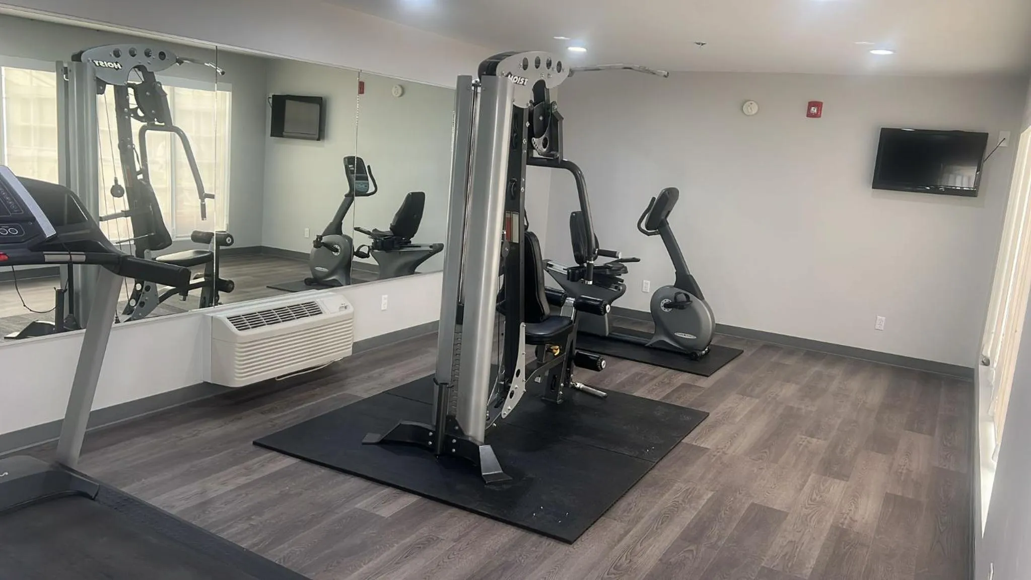 Fitness centre/facilities in Quality Inn Rome South