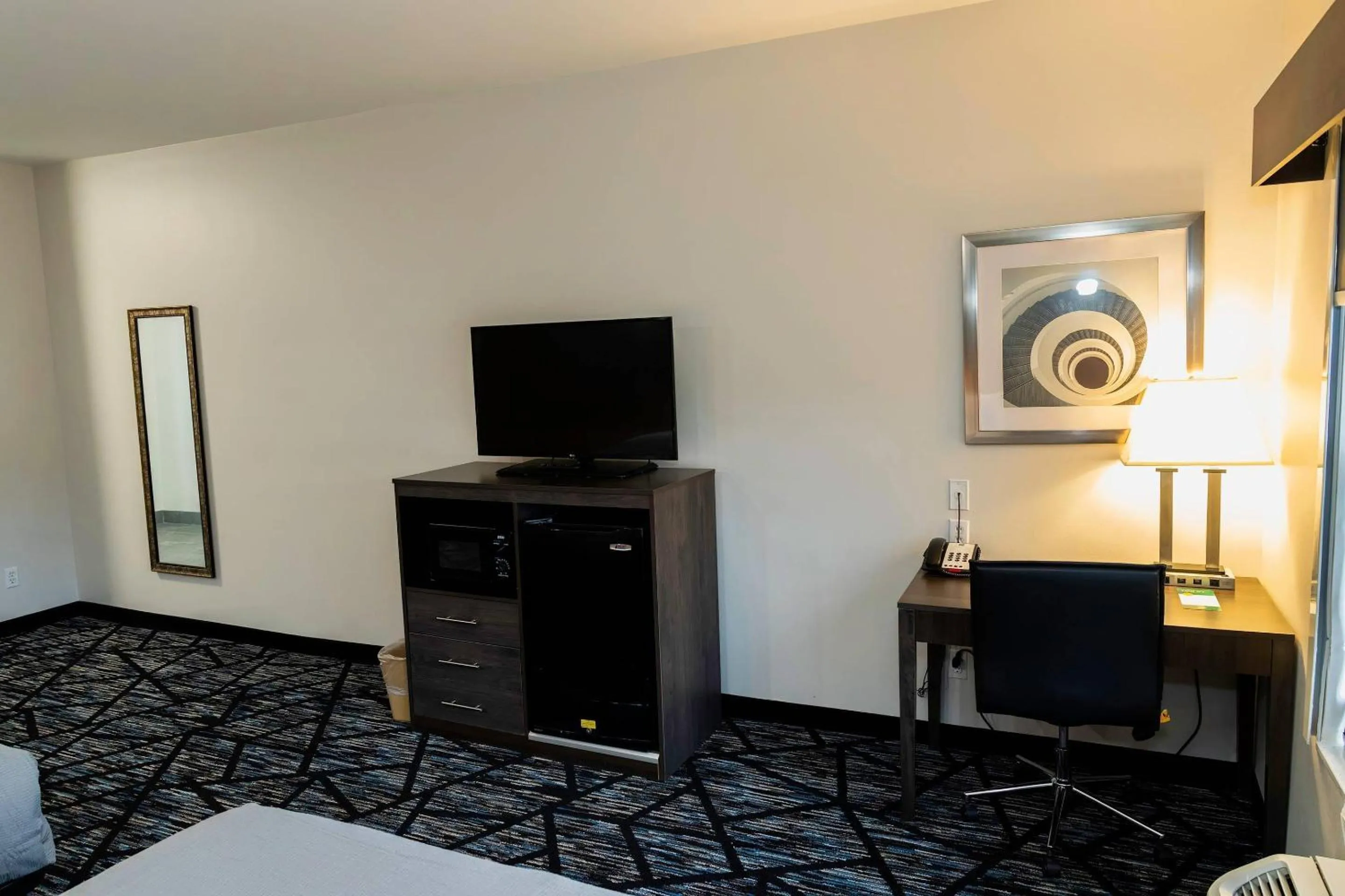 Bedroom, Bed in Quality Inn Rome South