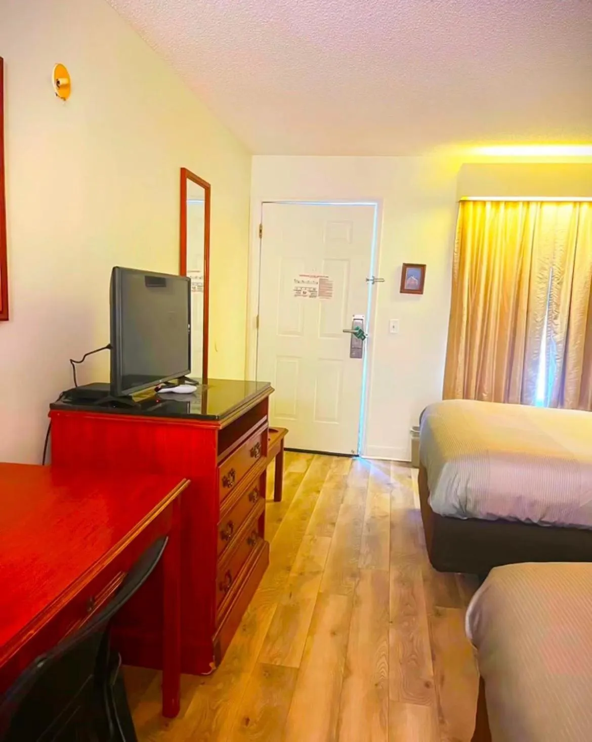 TV and multimedia, Bed in Quality Inn Bainbridge